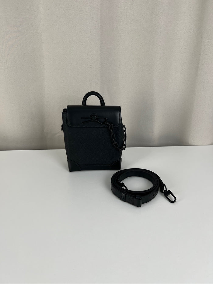 Sac Louis Vuitton Nano steamer cuir Taurillon noir avec bandoulière