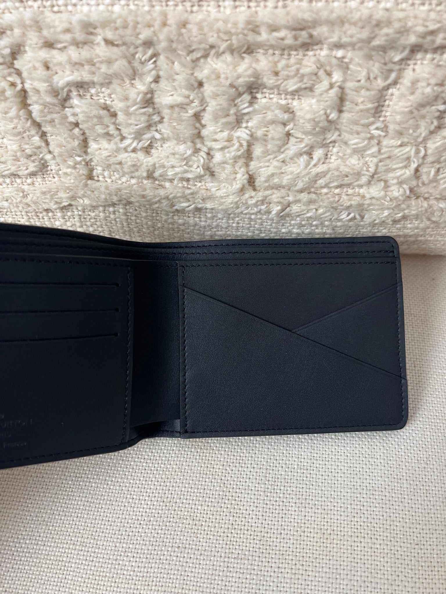 Brand New Louis Vuitton Hybrid Wallet Black Monogram Shadow