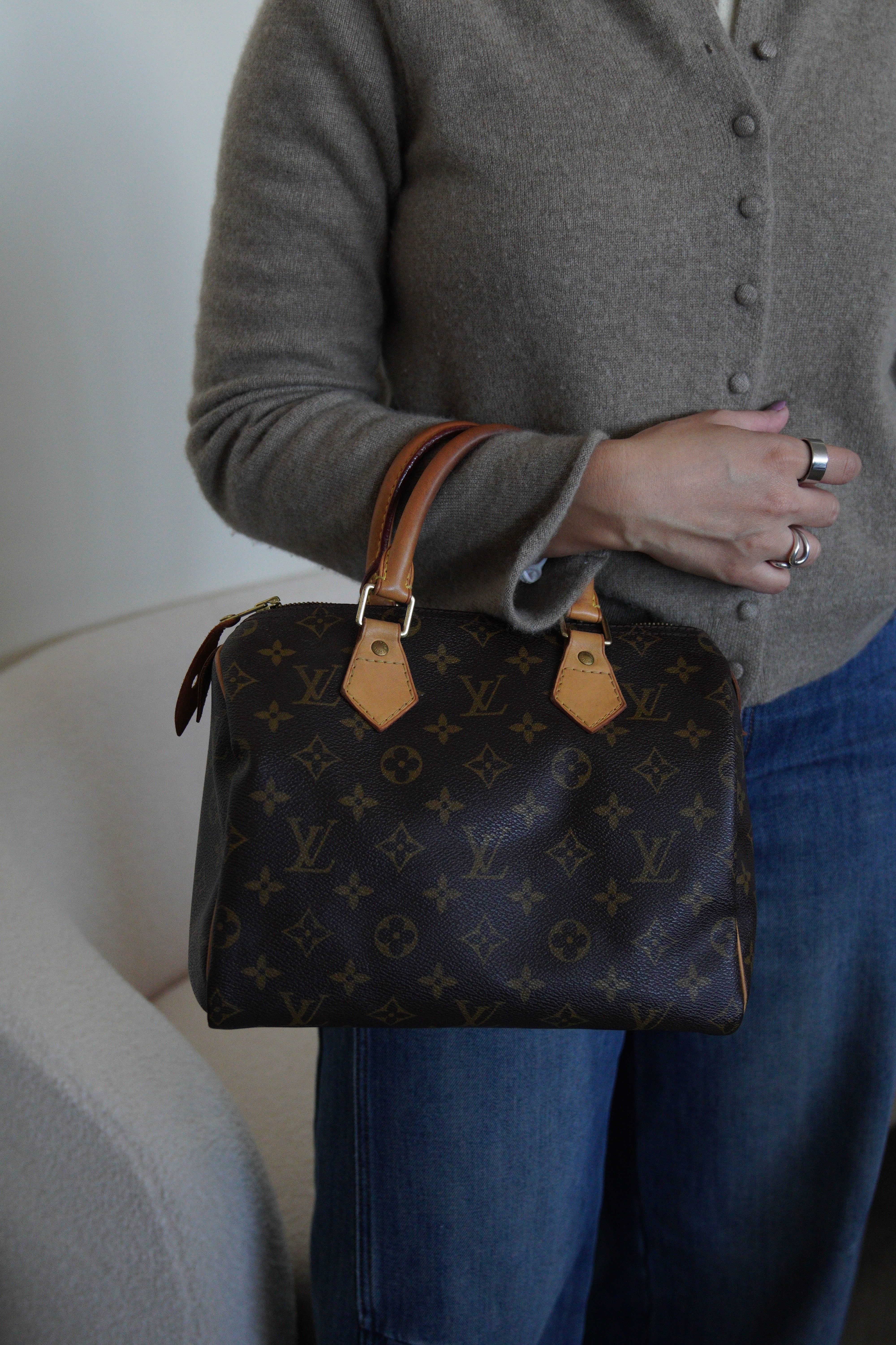 Louis Vuitton Speedy 25 Bag with shoulder strap Monogram Canvas