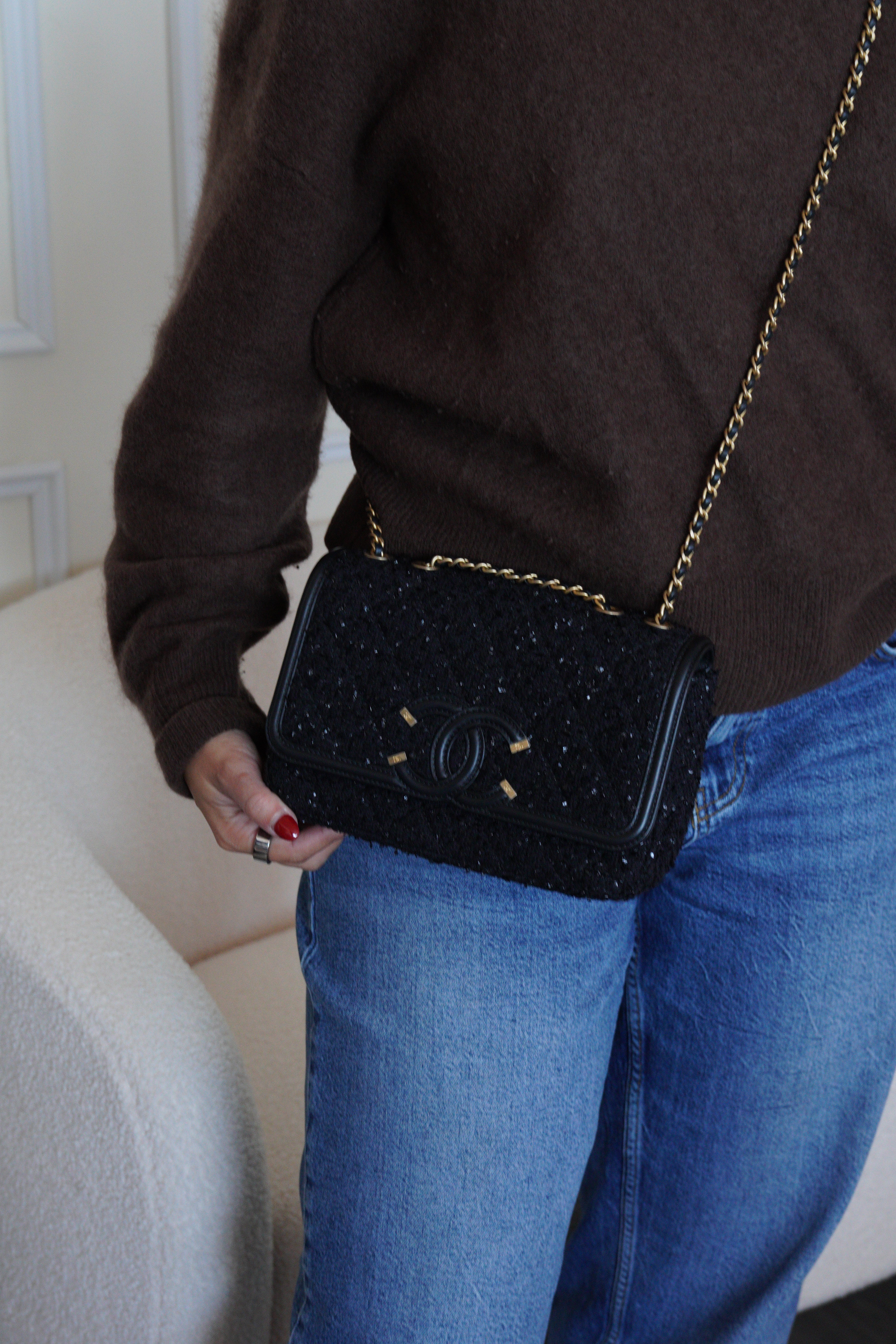 CHANEL ブラック キルティング ボディバッグ Chanel black tweed crossbody bag – bamluxurystore