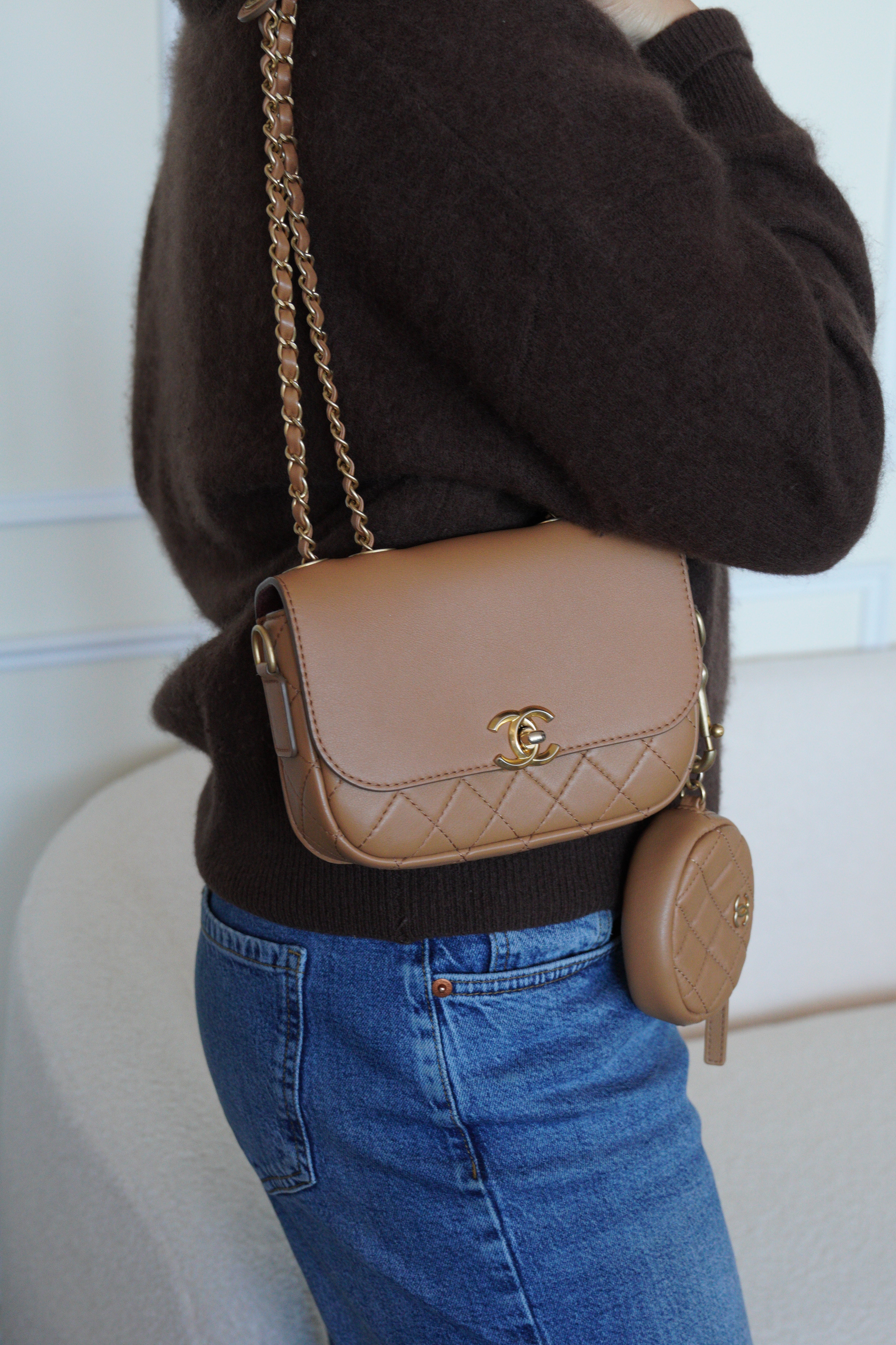 Chanel brown leather crossbody bag – bamluxurystore