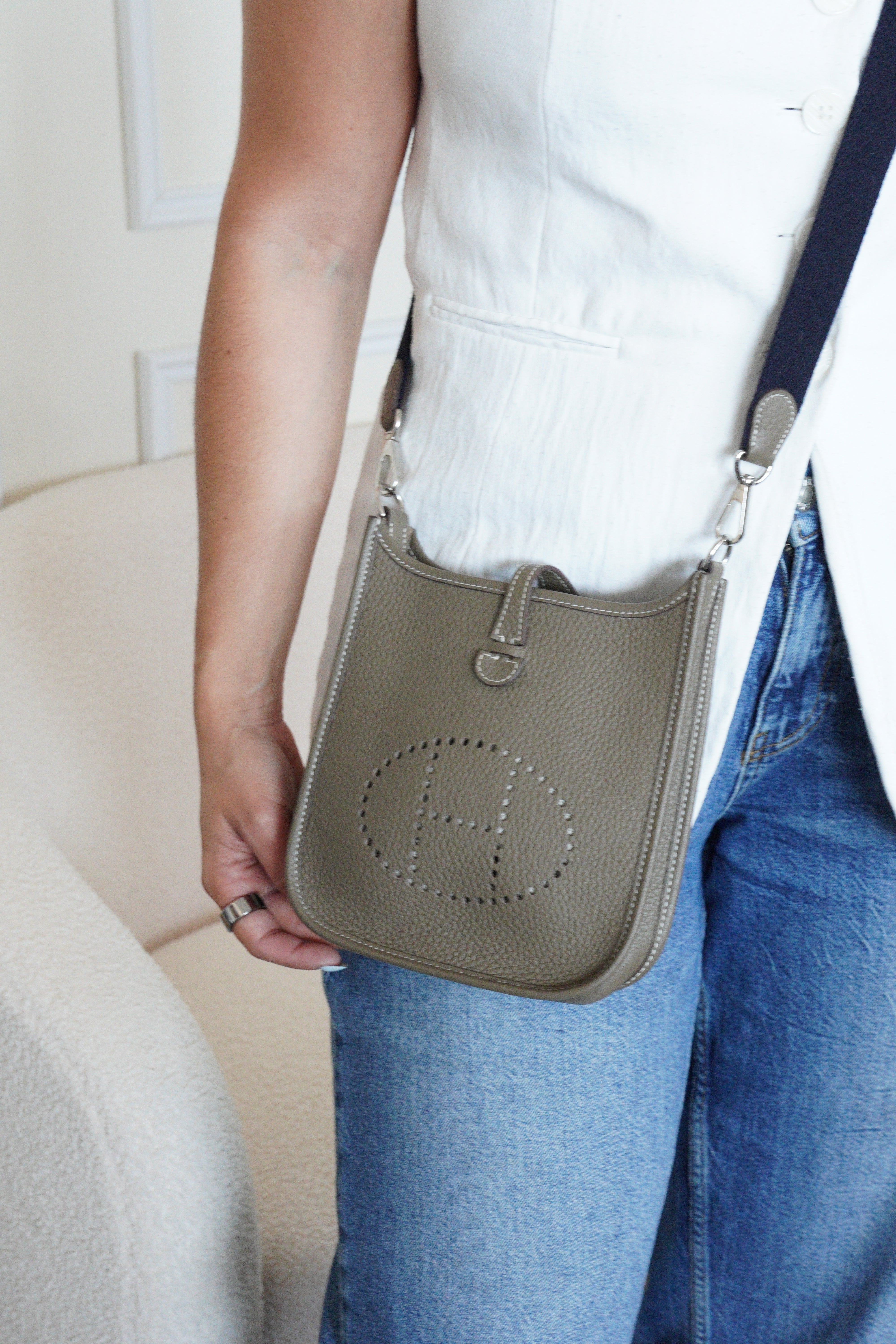 Hermès Mini Evelyne 16 Etoupe – bamluxurystore