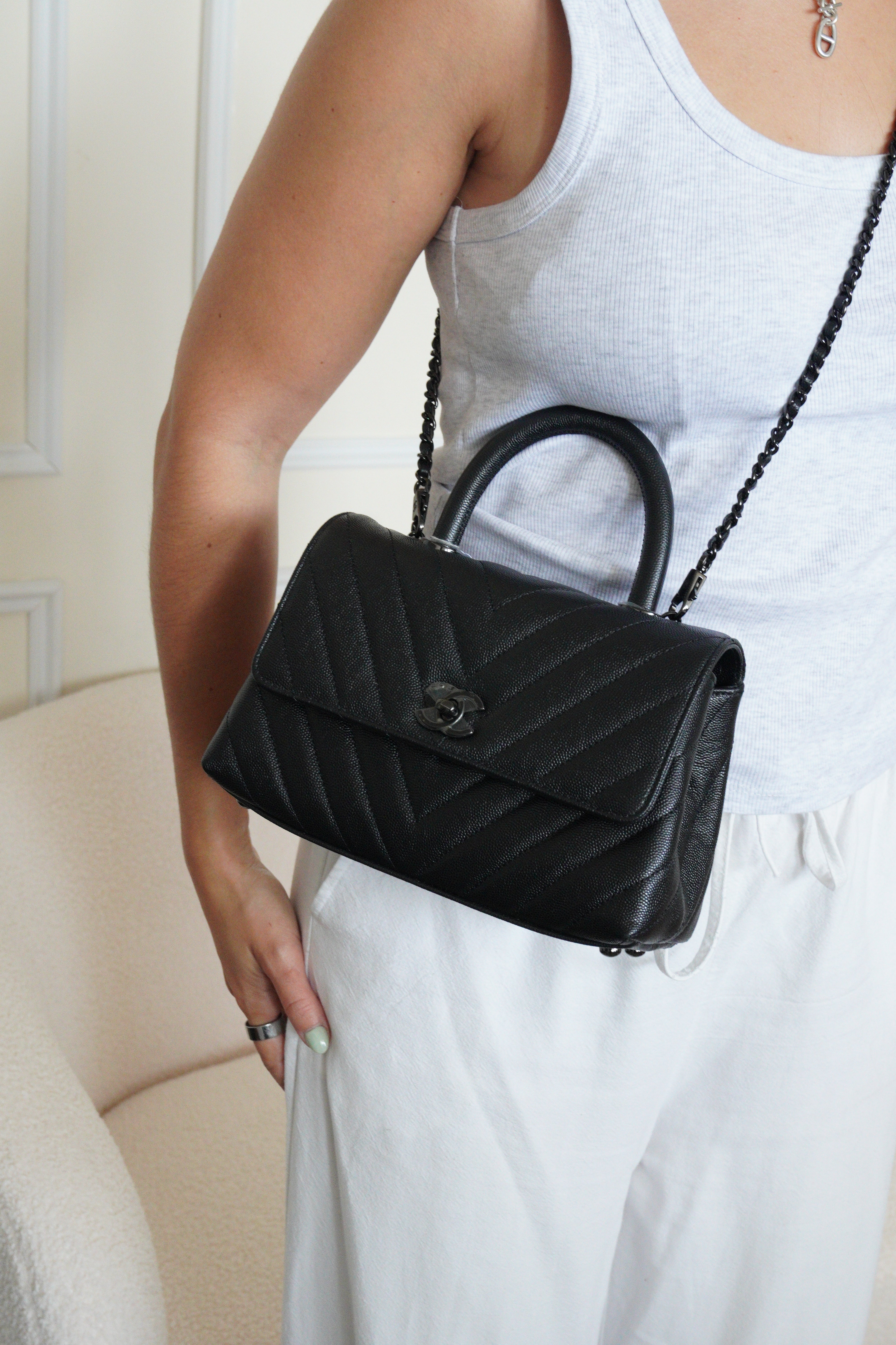 Chanel Coco Handle Full Black Chevron Caviar – bamluxurystore