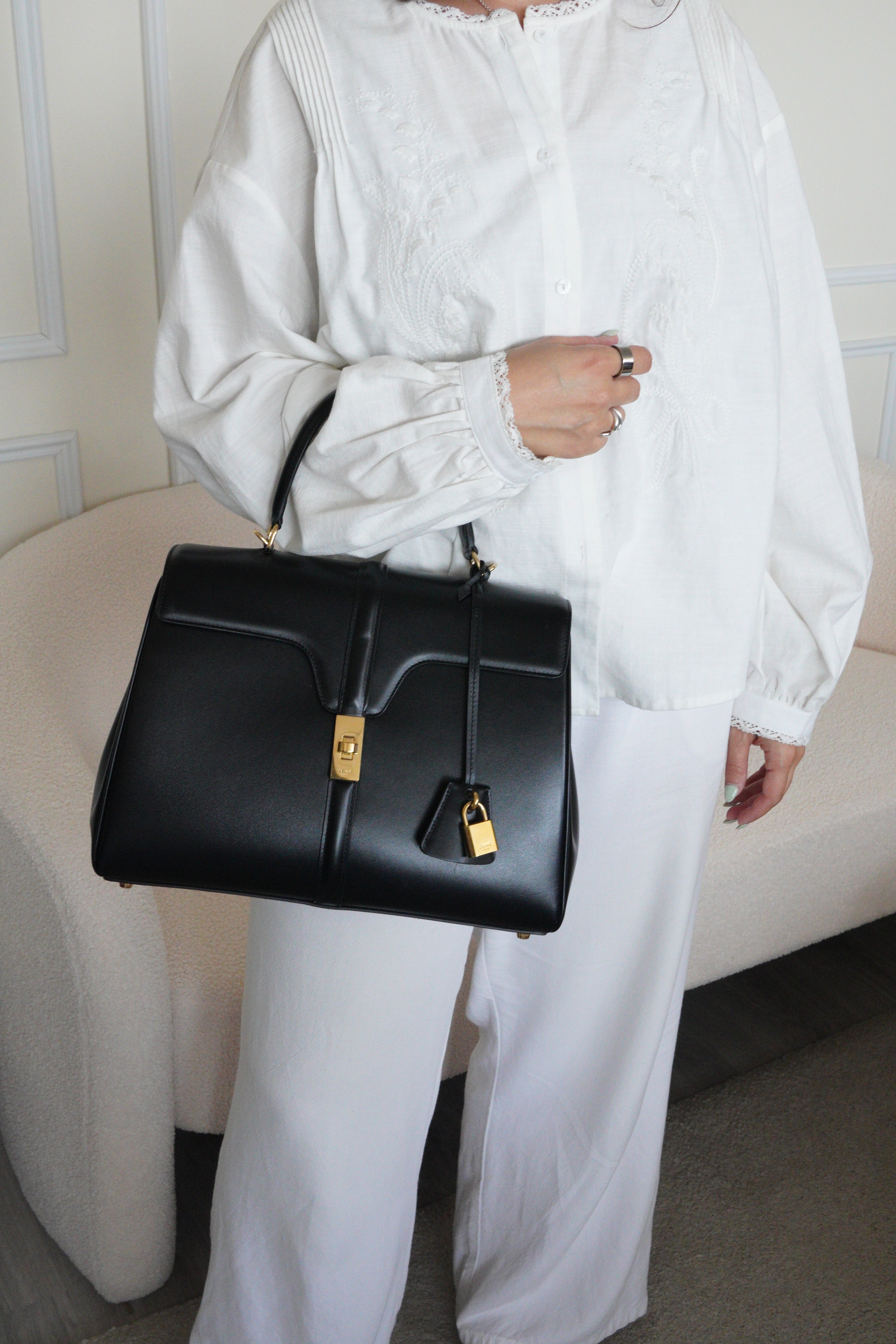 Céline 16 classic size black leather – bamluxurystore
