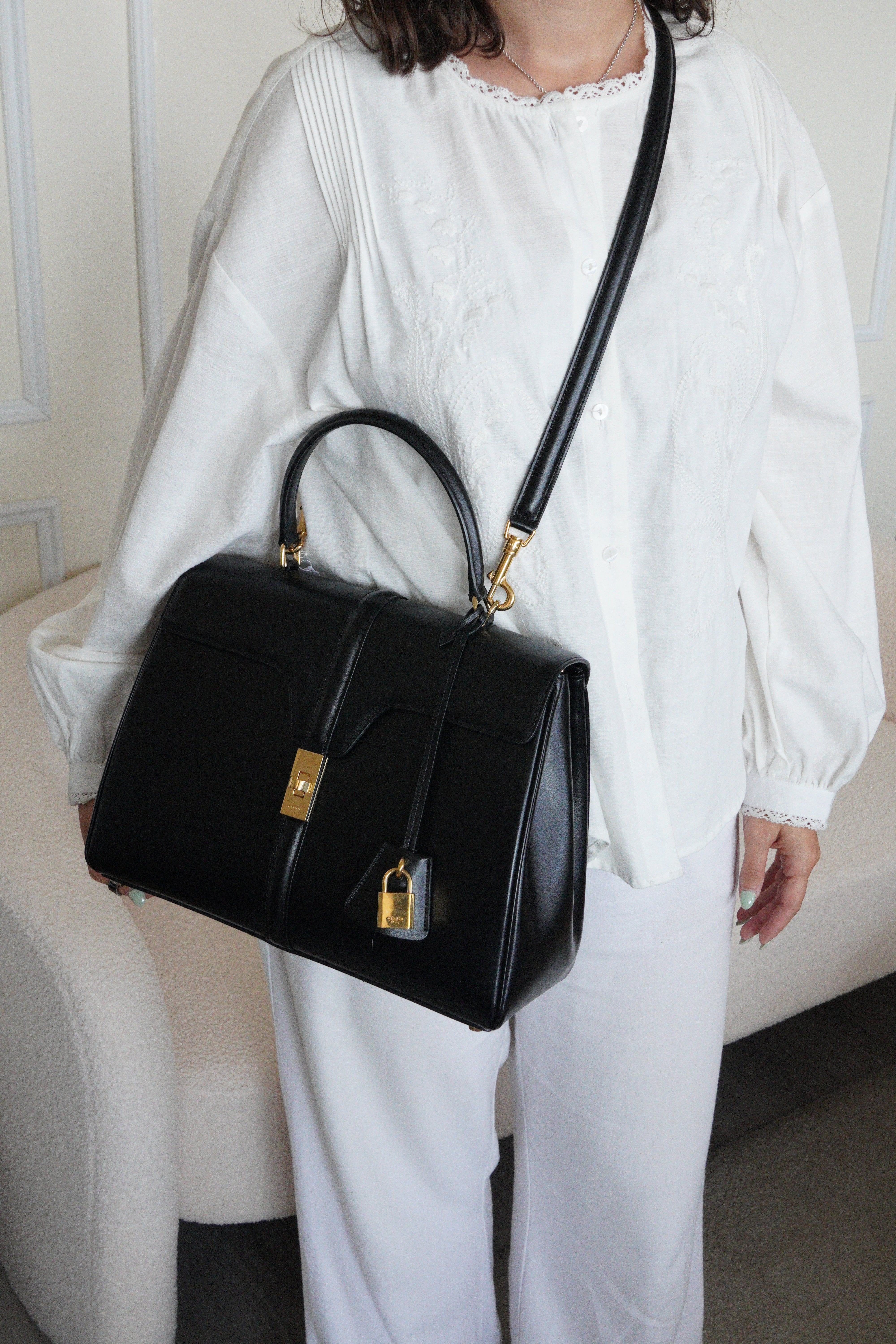 Céline 16 classic size black leather – bamluxurystore