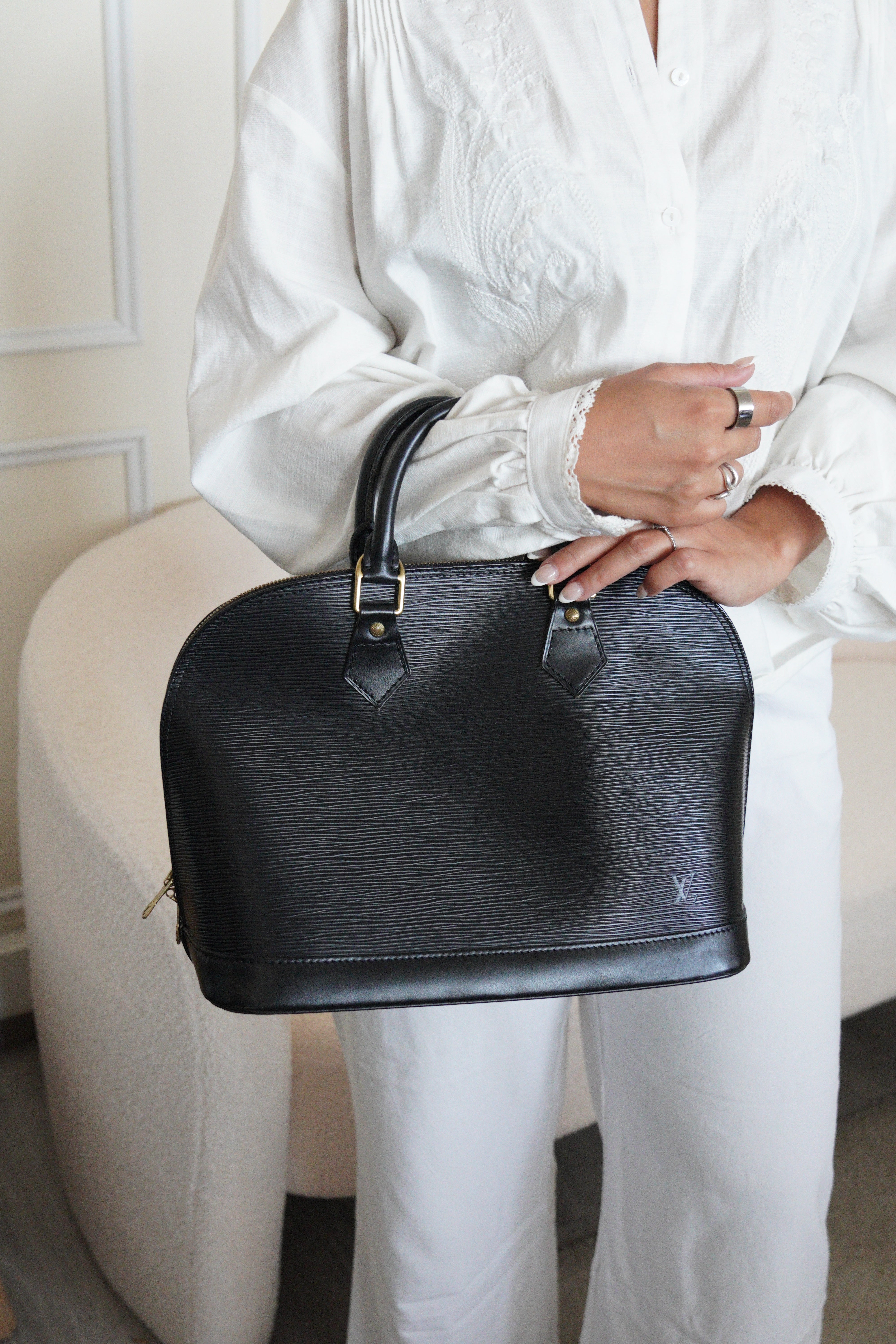 Louis Vuitton Alma PM black epi leather – bamluxurystore