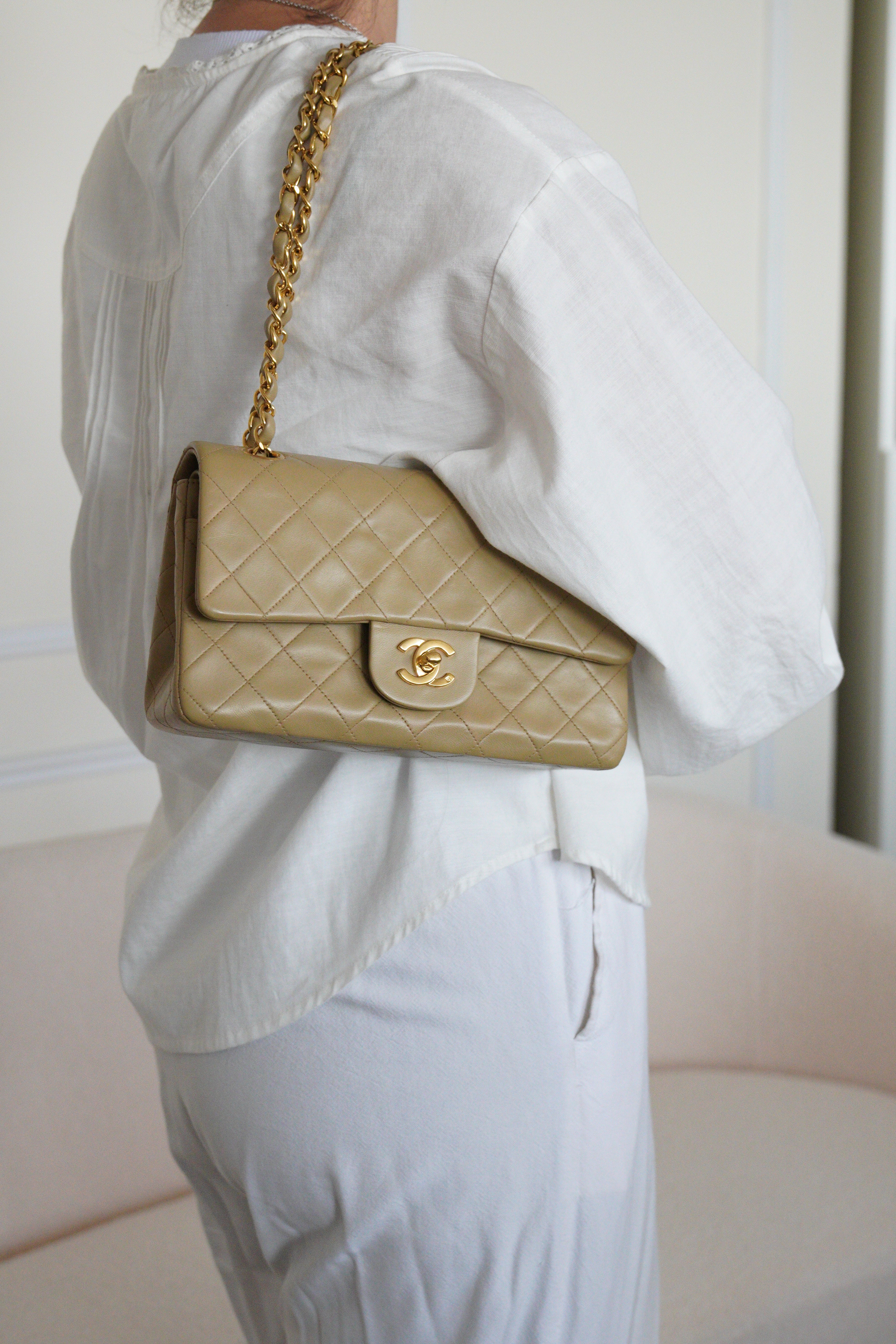Chanel タイムレスベージュ Chanel Timeless classic flap small vintage beige lambskin leather