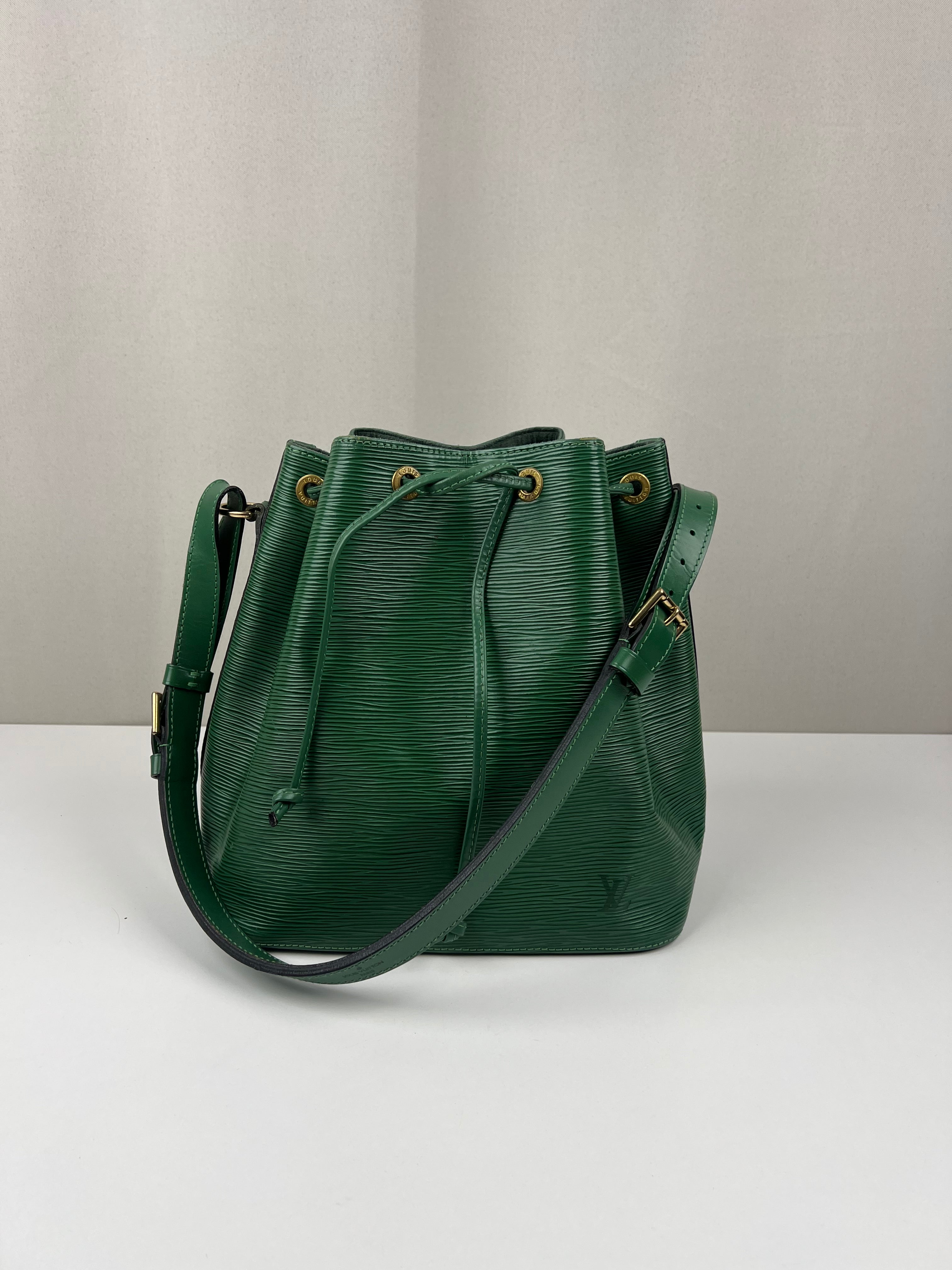 Louis Vuitton Noé PM épi leather green – bamluxurystore