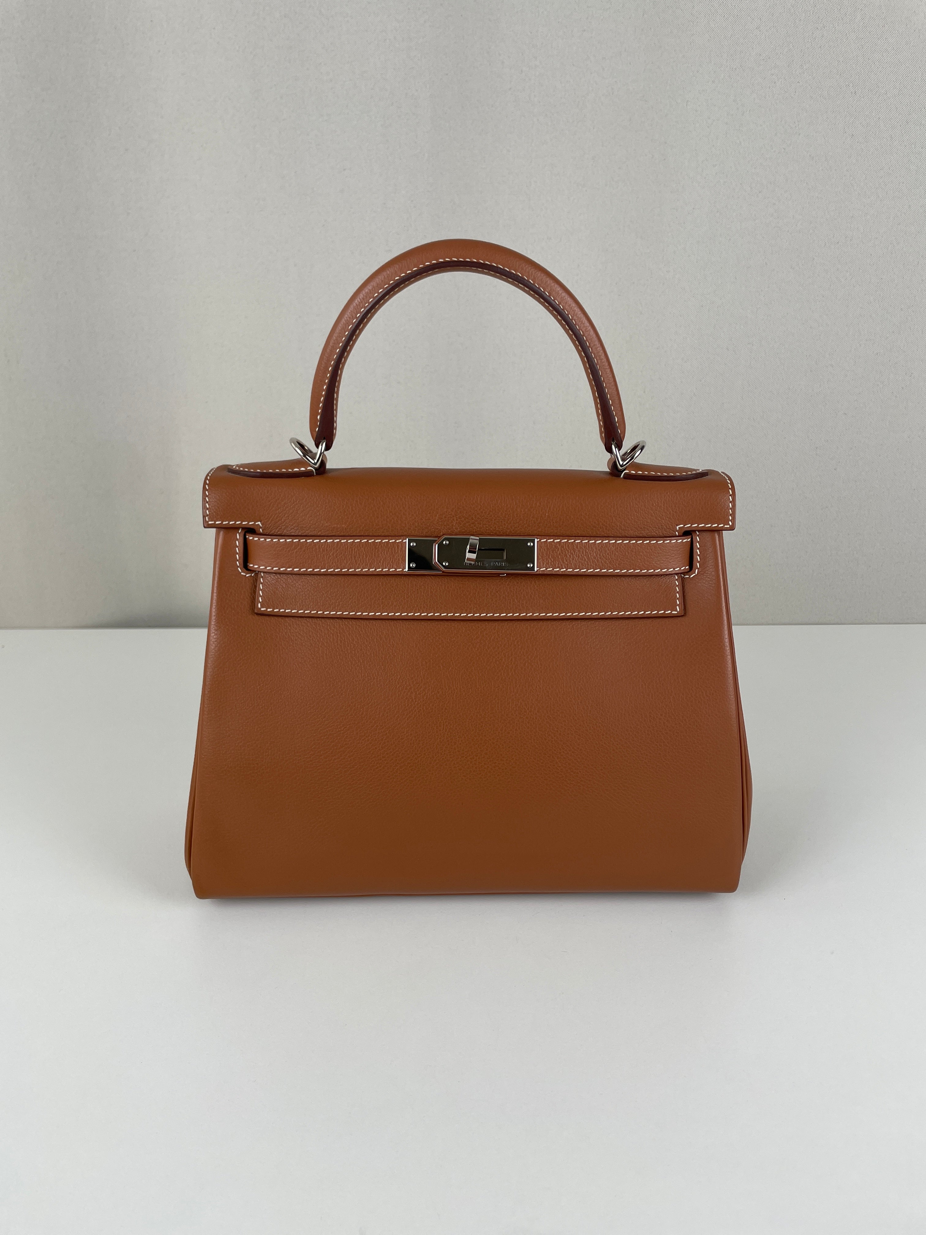 Hermès Kelly 28 Gold Evercolor Silver Hardware – bamluxurystore