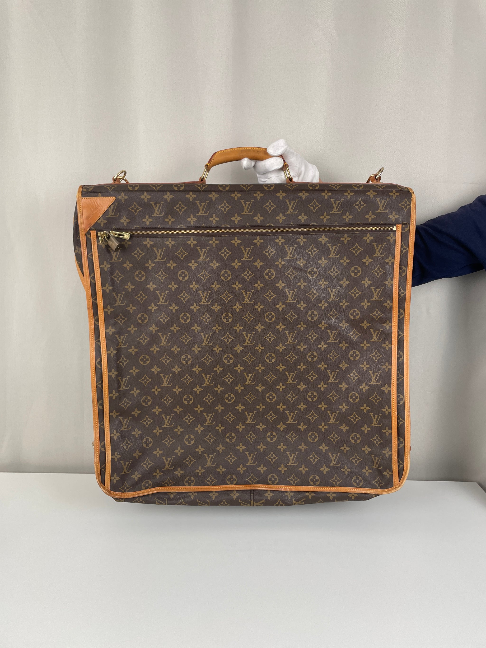 【ハンガー4本】HOUSSE PORTE HABITSモノグラム ガーメント Housse Garment Porte Habits Louis Vuitton Louis Vuitton Clothes