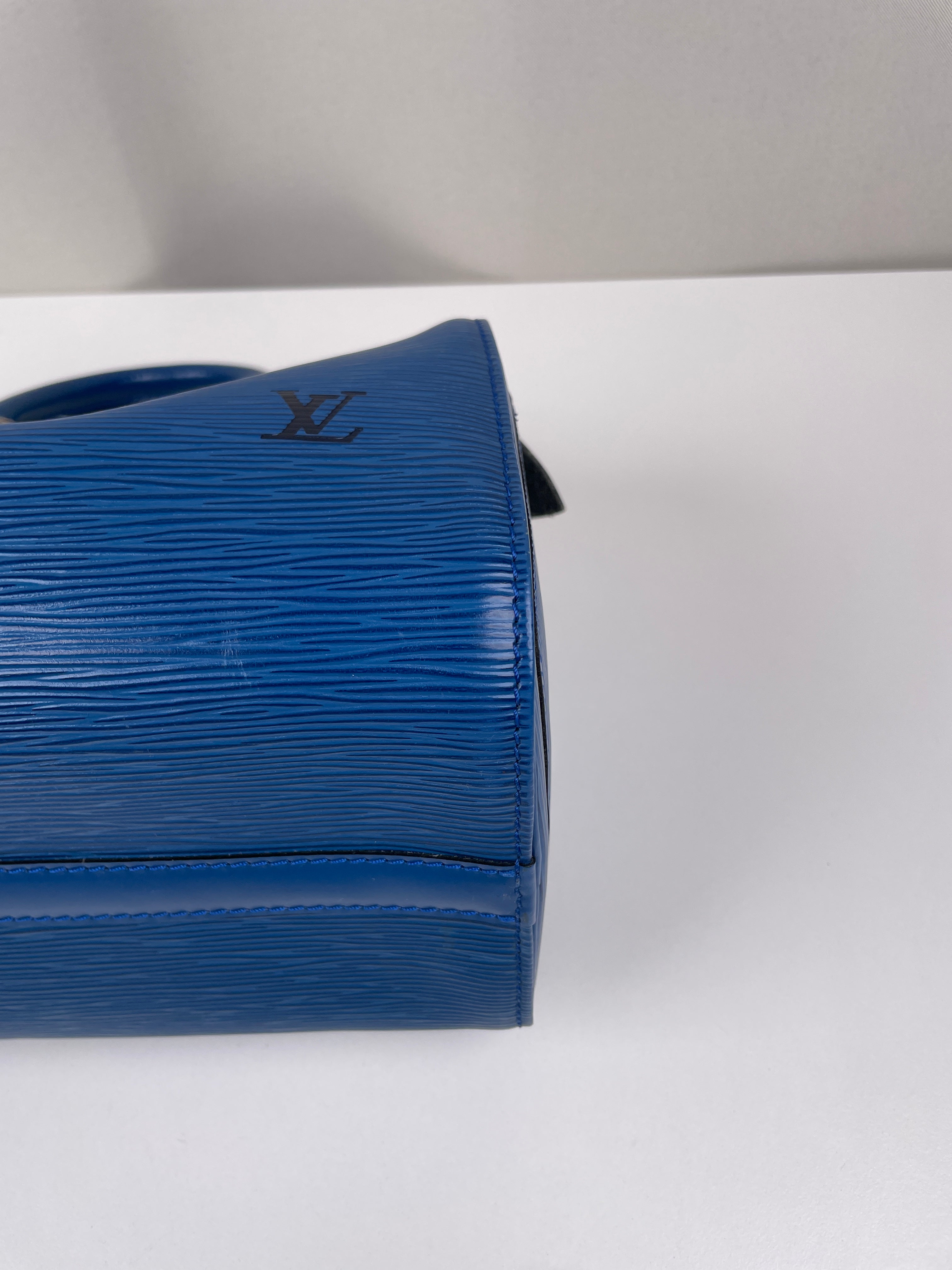 Louis Vuitton blue Speedy 25 Epi Leather – bamluxurystore