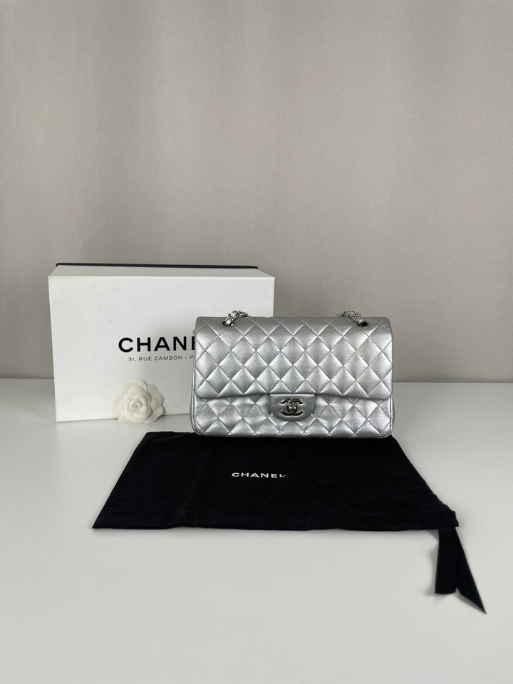 Chanel Timeless investment profitable placement Bam Luxury Store