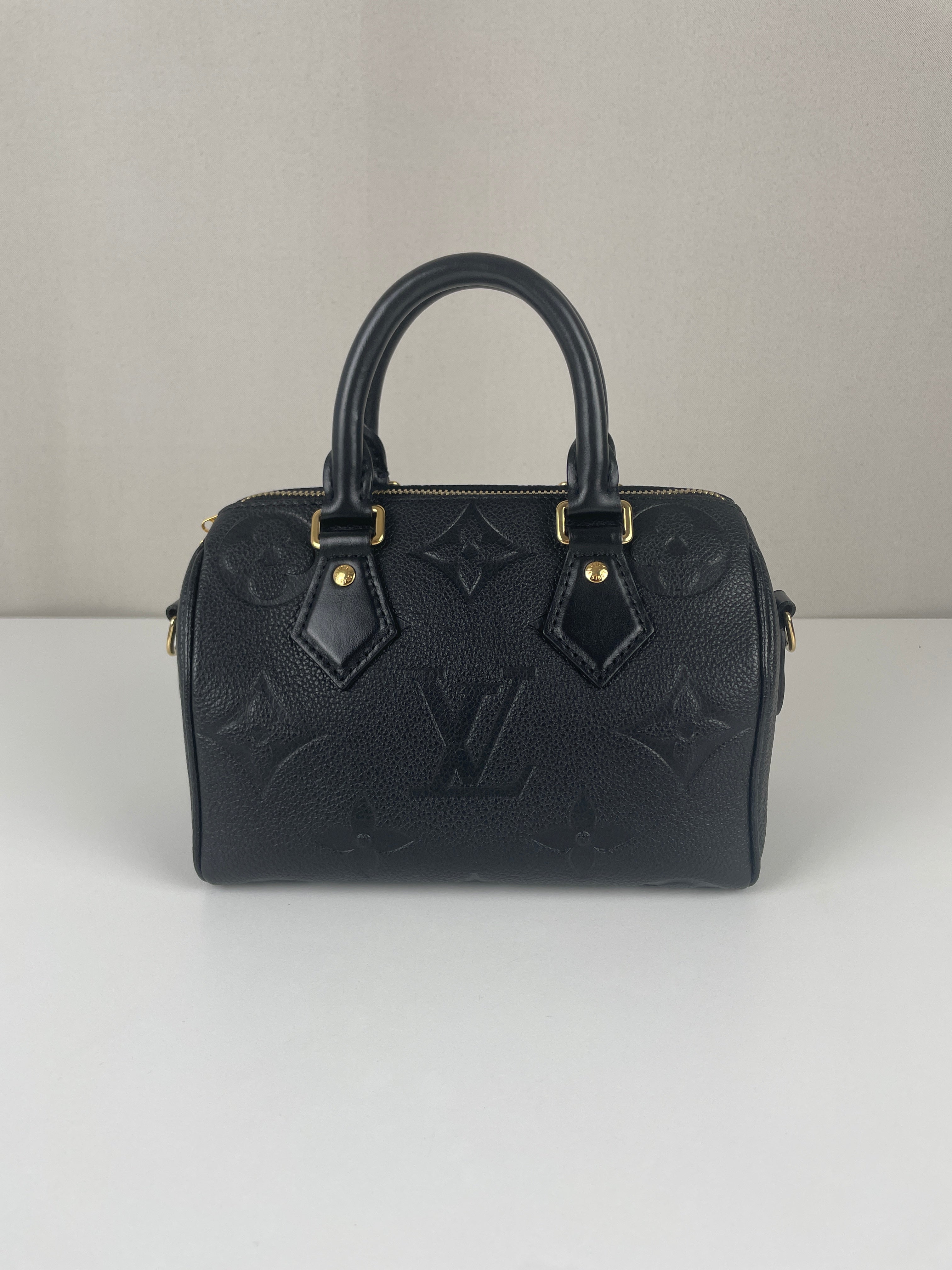 Louis Vuitton speedy 20 black monogram leather print – bamluxurystore