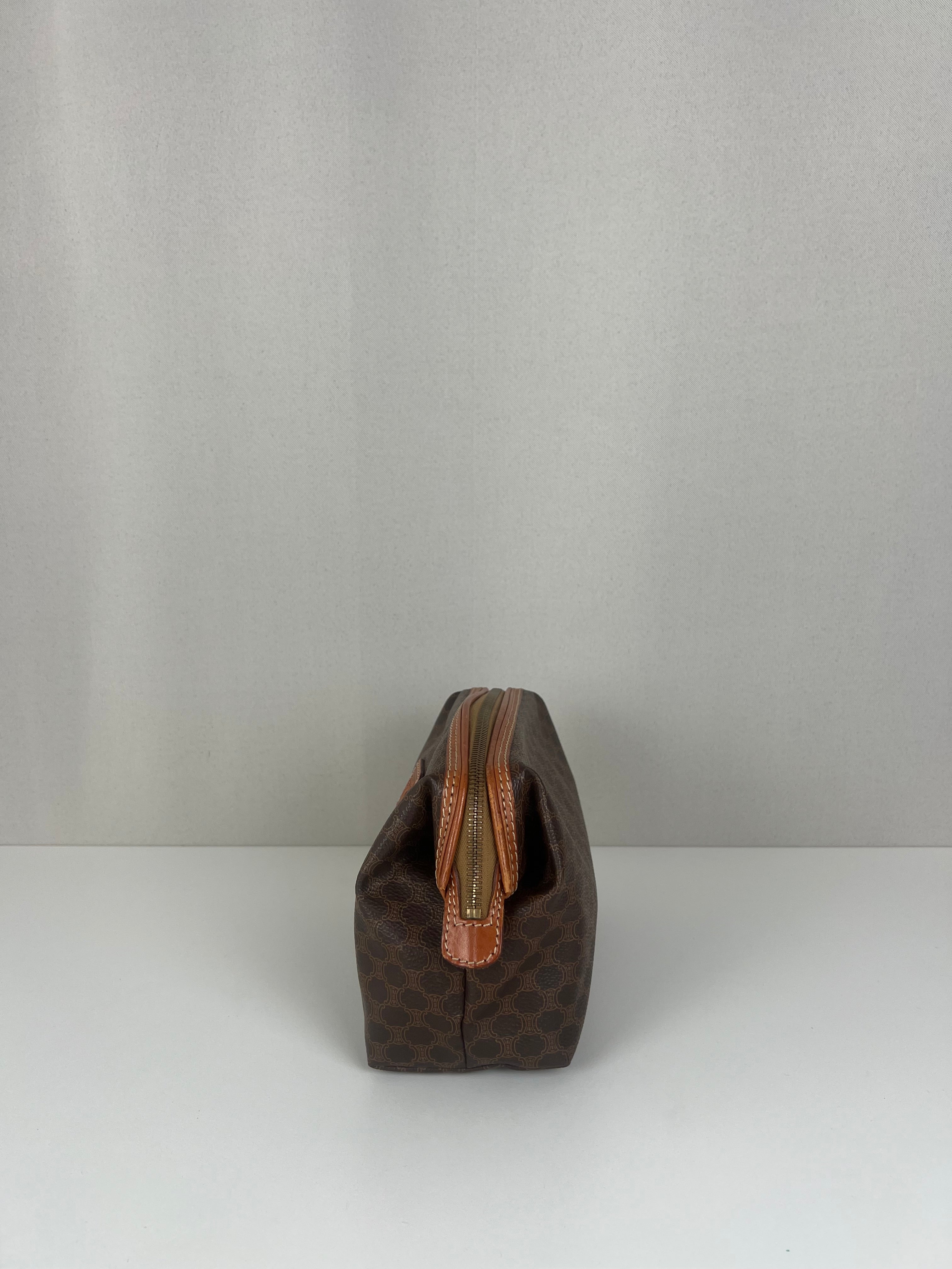 Celine macadam pouch brown vintage – bamluxurystore