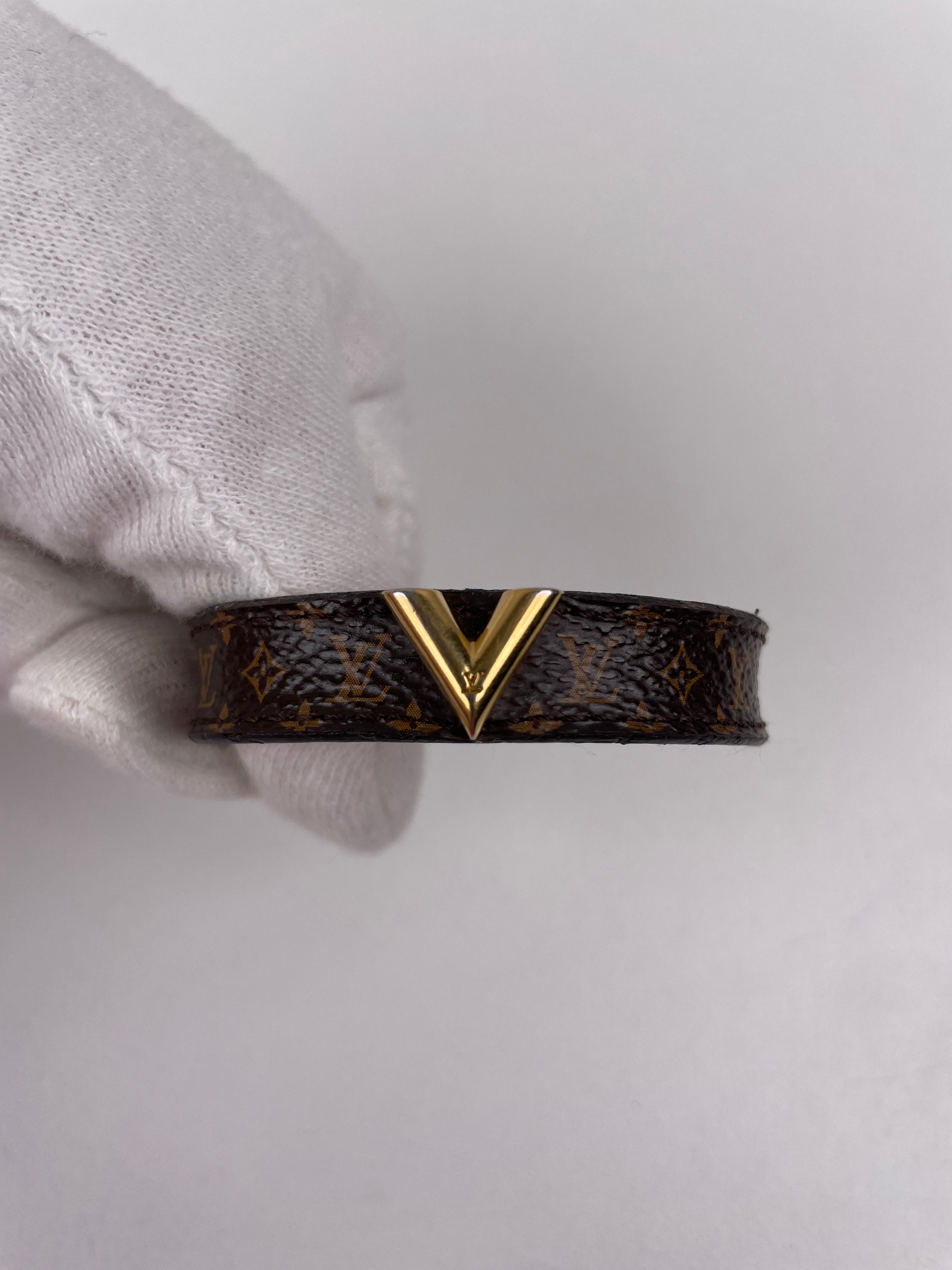 Louis Vuitton Bracelet Essential V – bamluxurystore