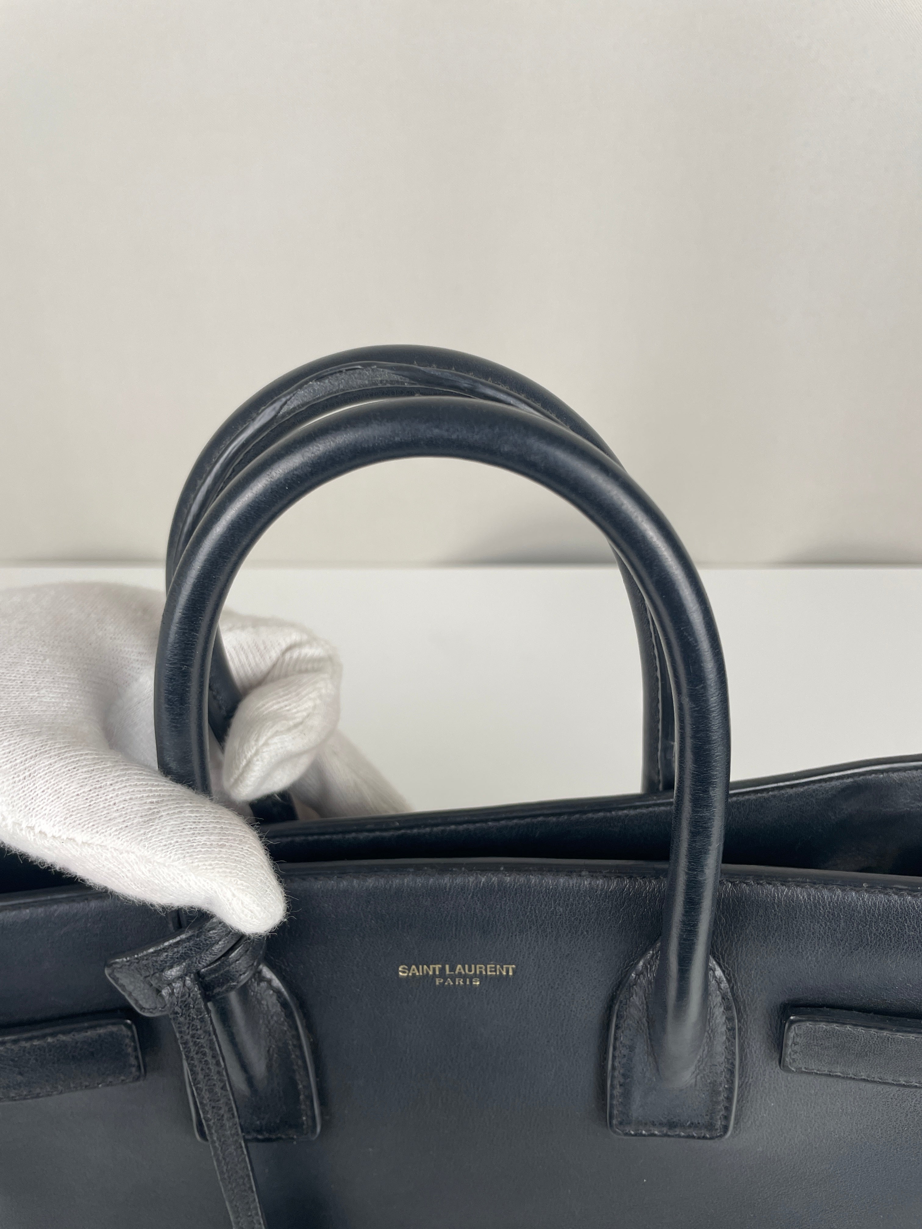 Saint Laurent Sac de Jour black leather Nano – bamluxurystore