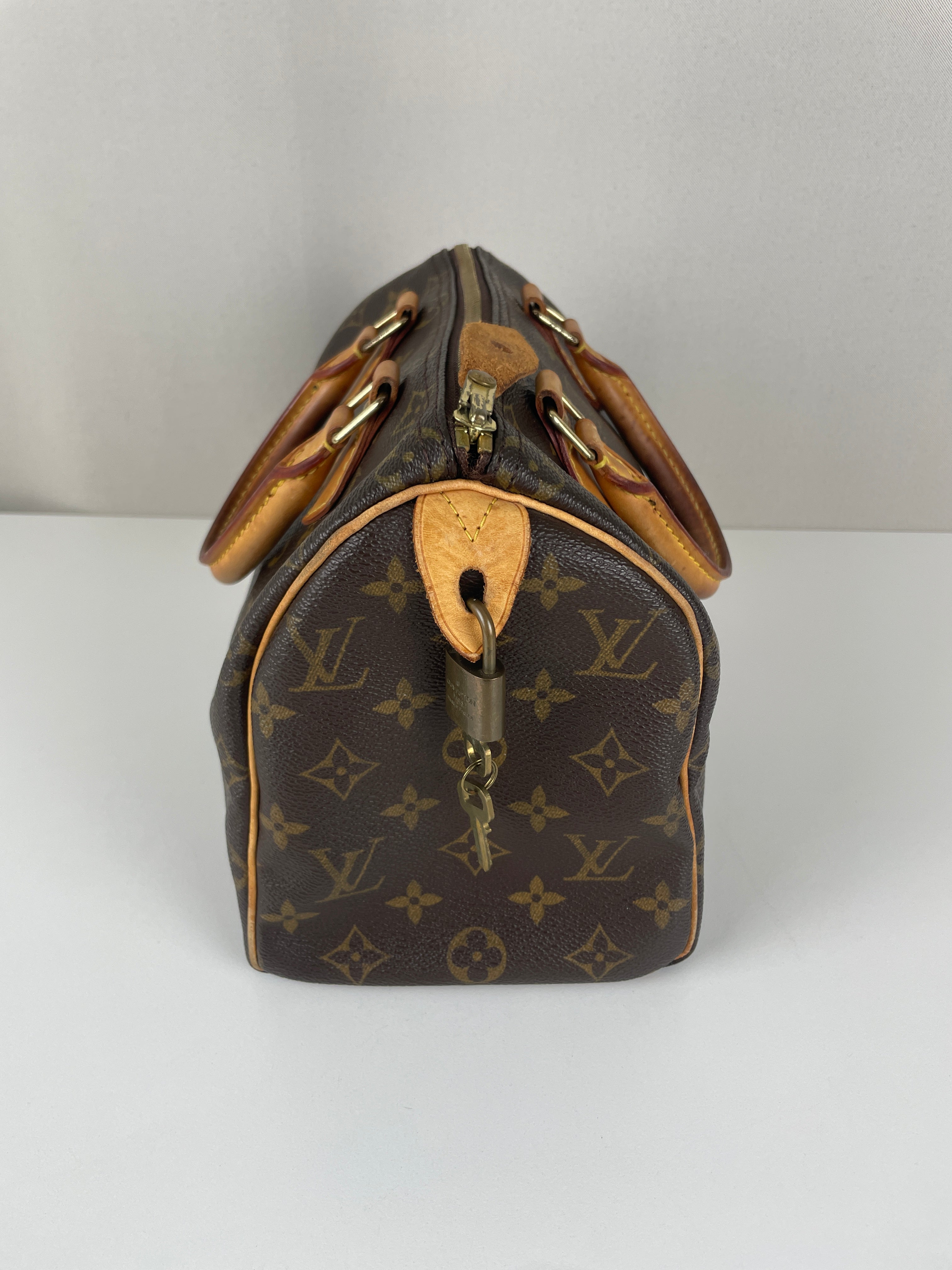 Louis Vuitton Speedy 25 Bag Monogram Canvas – bamluxurystore