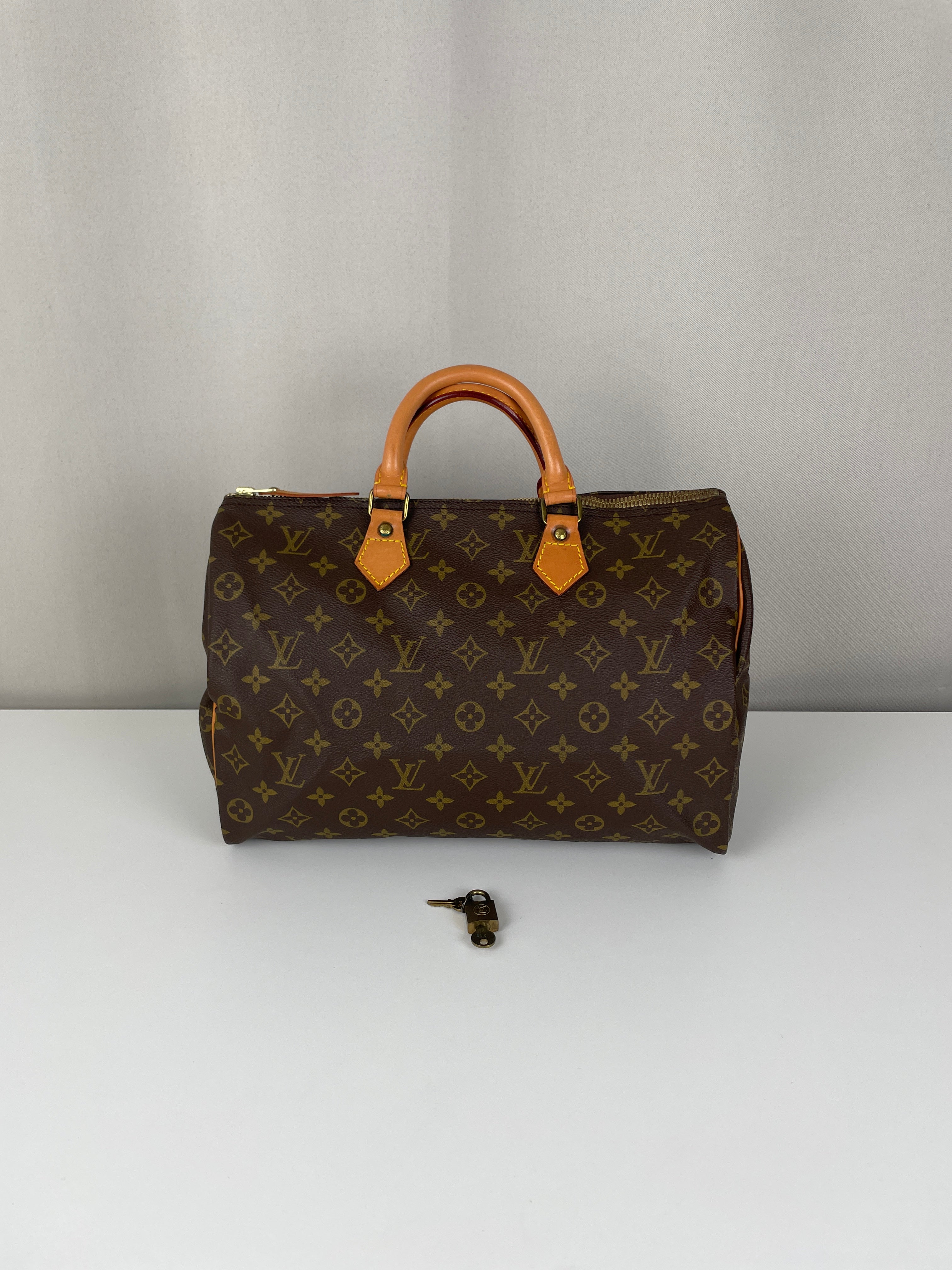 Louis Vuitton Speedy 35 monogram canvas vintage – bamluxurystore