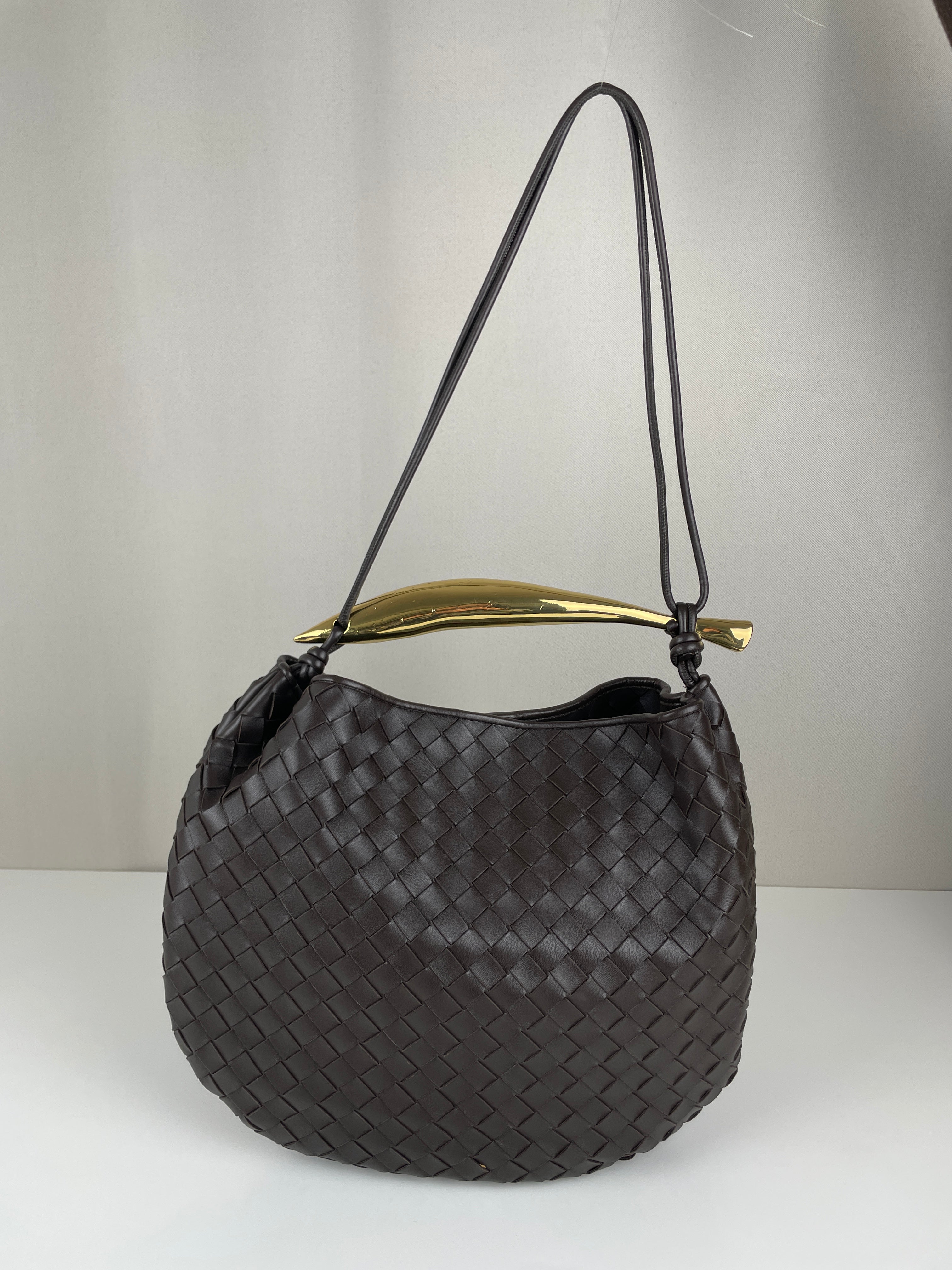Bottega Veneta Sardine Medium chocolate fondant gold hardware