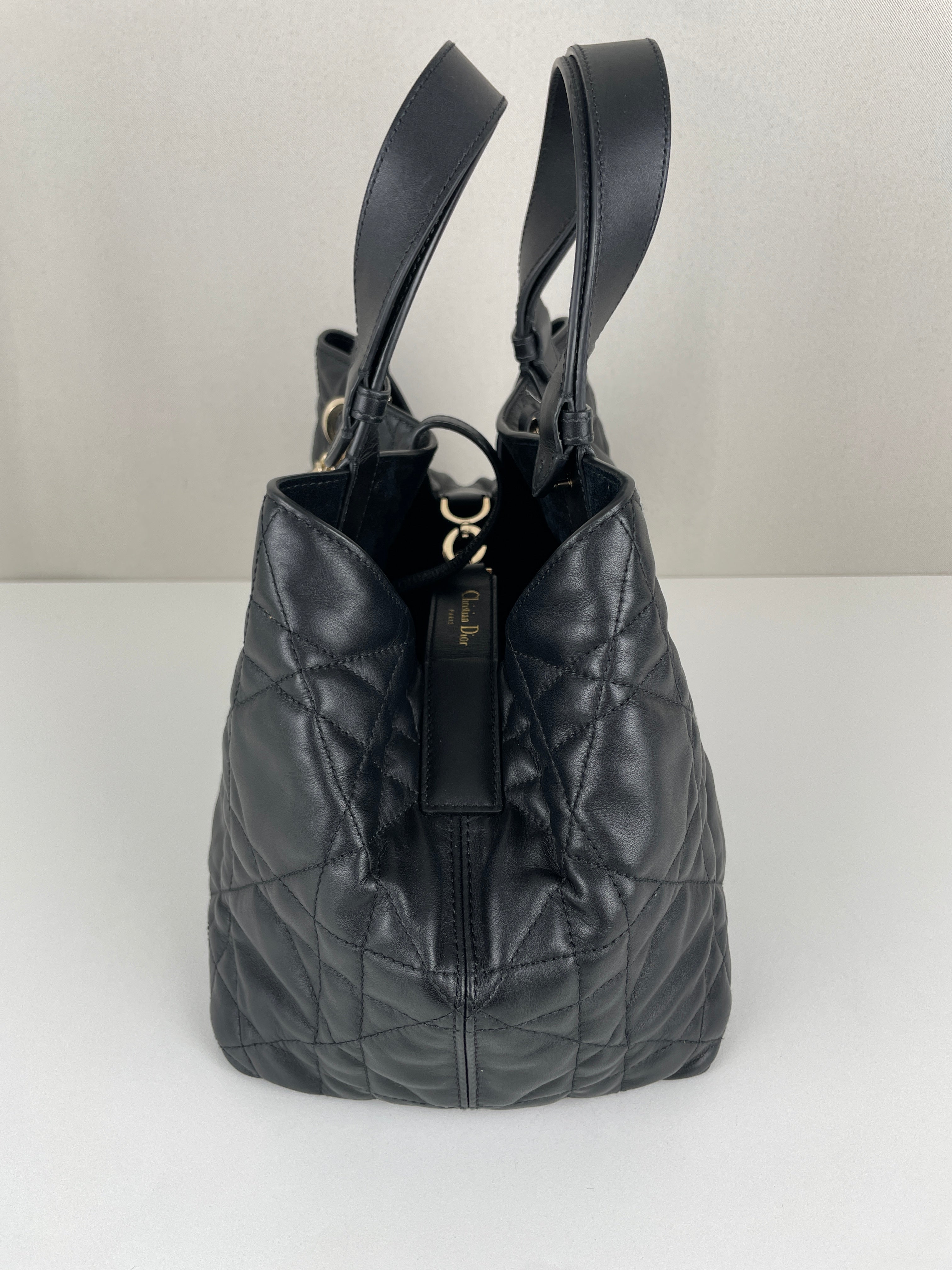 Tote Dior Toujours medium black leather – bamluxurystore