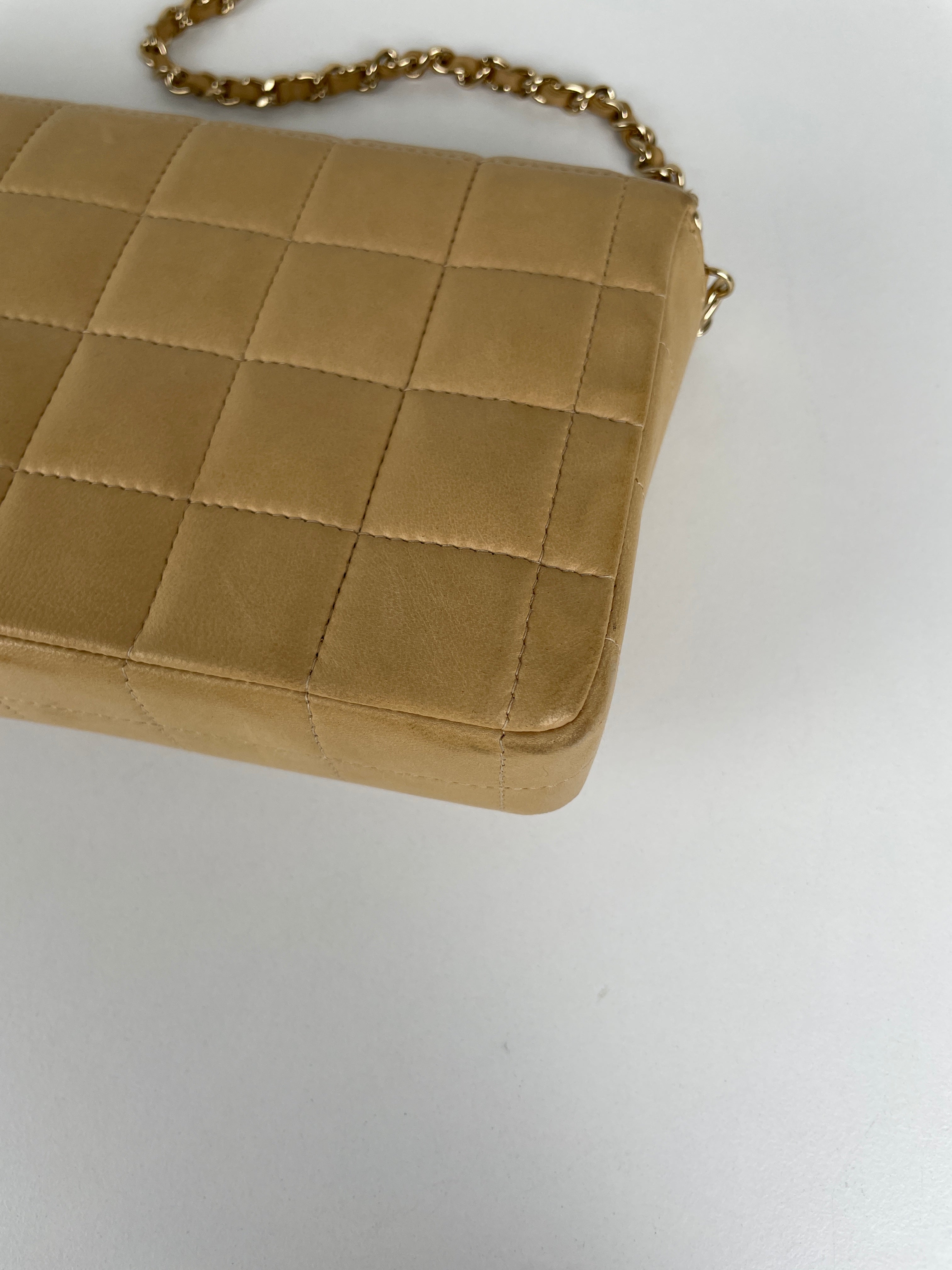 Chanel chocolate bar beige leather bag – bamluxurystore