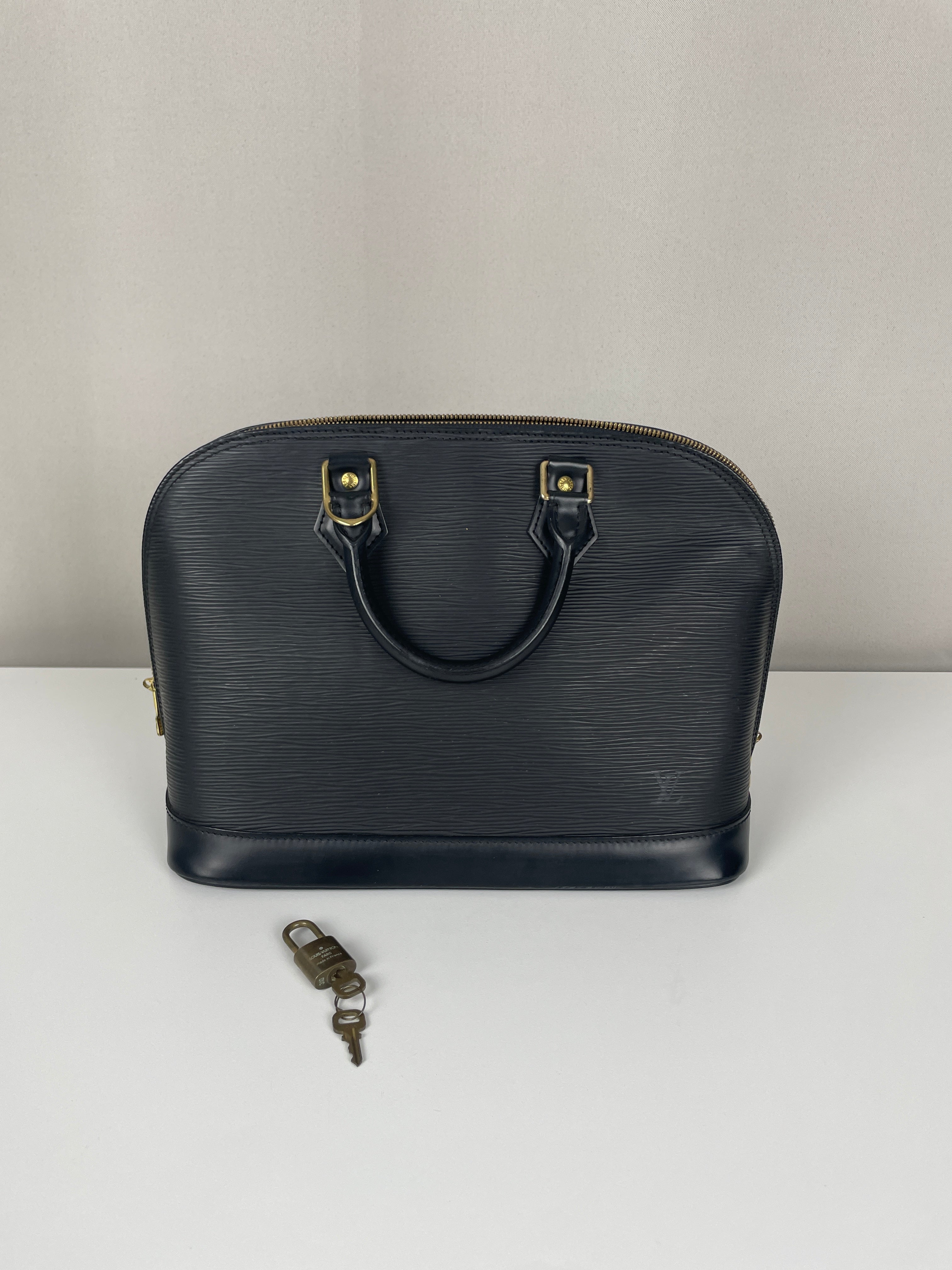 Louis Vuitton Alma PM vintage black epi leather – bamluxurystore