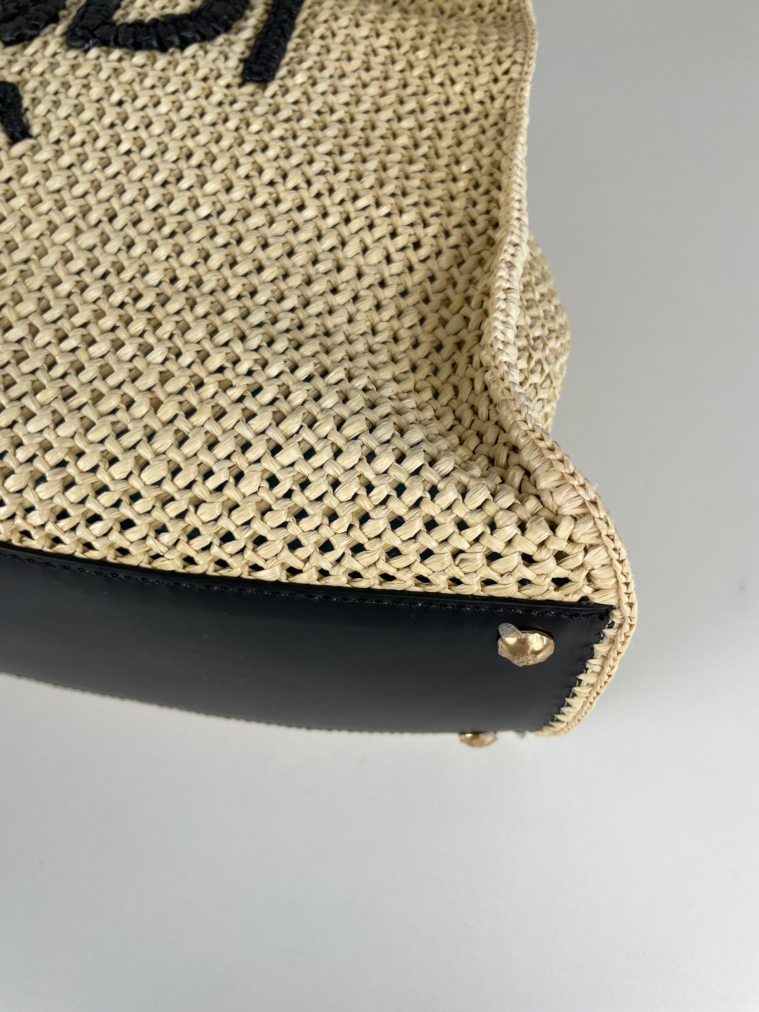 FENDI 1925 ゴールド かごトートバッグ Fendi peekaboo cabas tote medium raffia – bamluxurystore