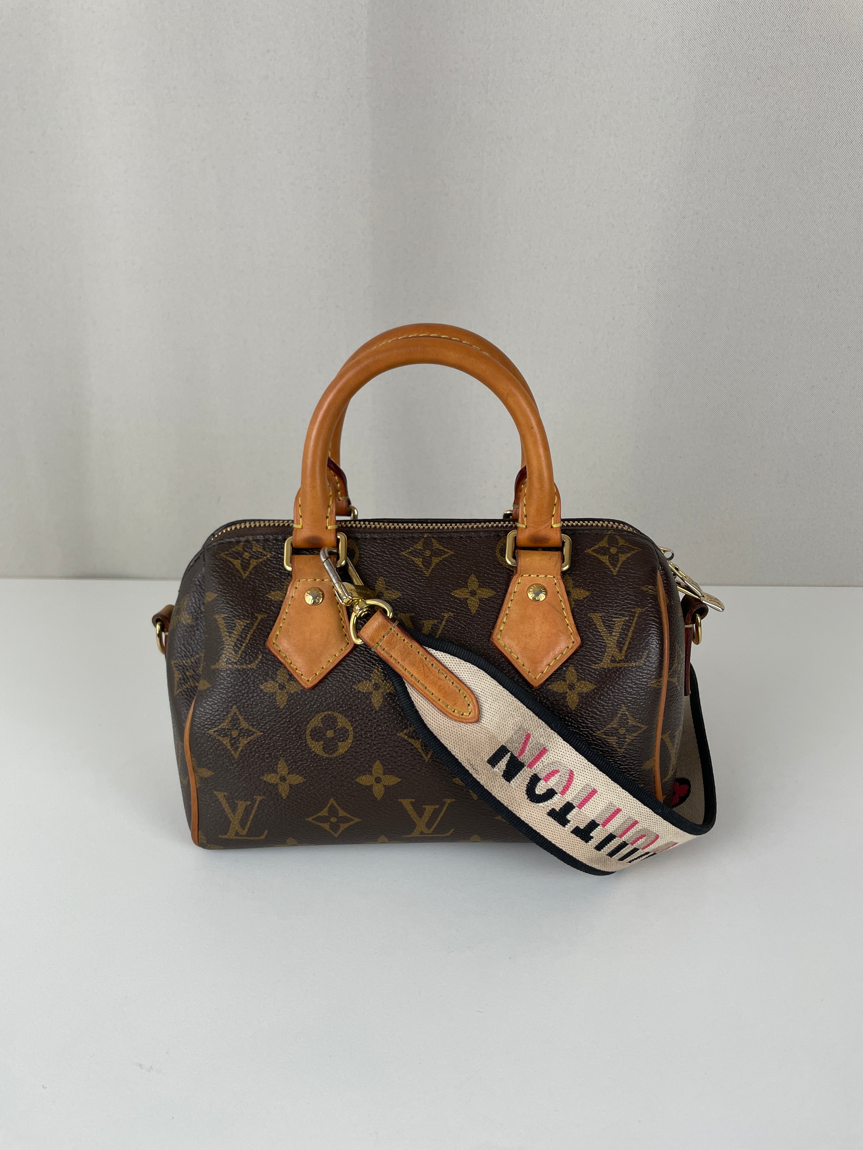Speedy 20 monogram Louis Vuitton with strap – bamluxurystore