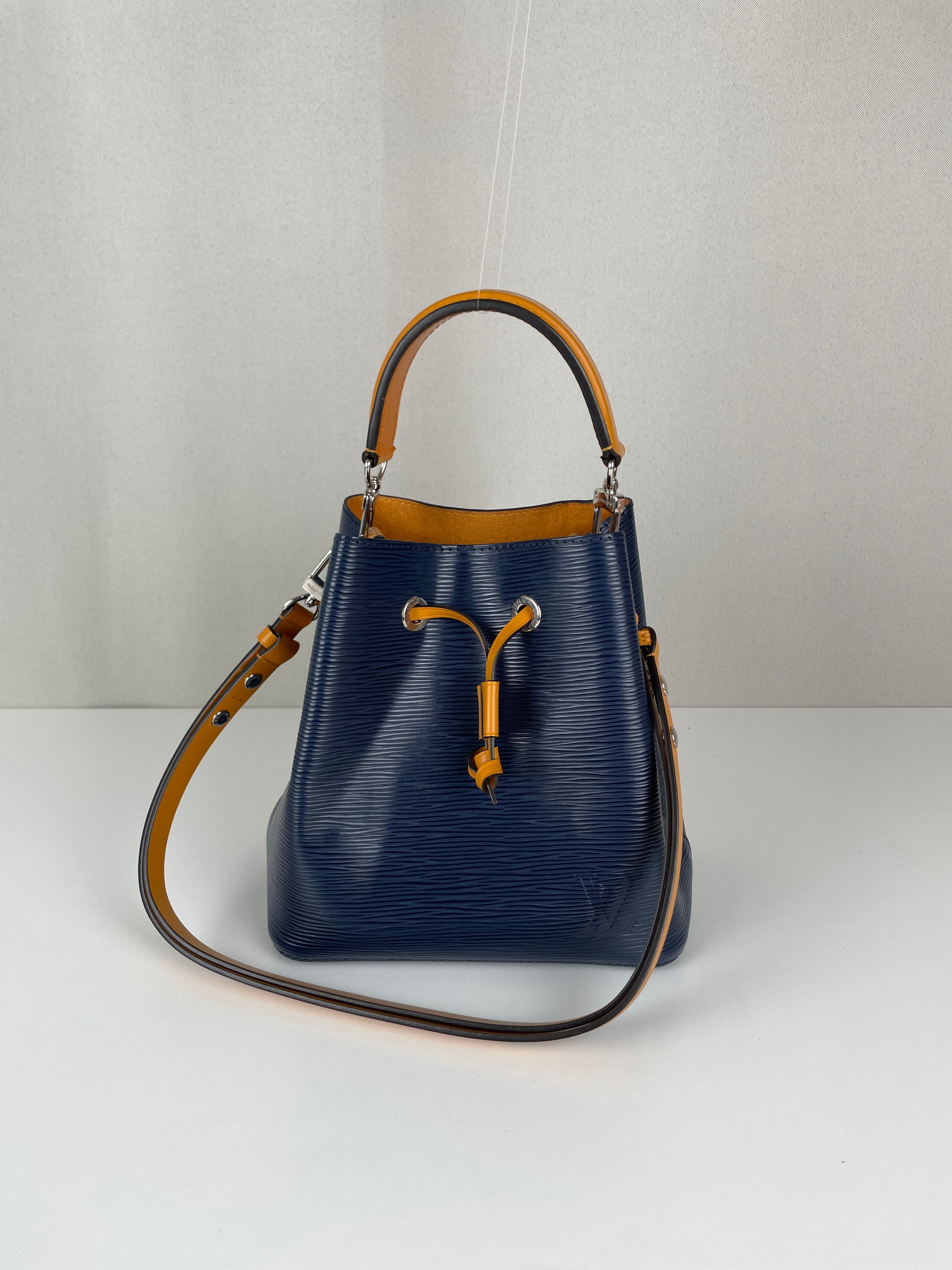 Louis Vuitton Néo Noé bicolor epi leather – bamluxurystore