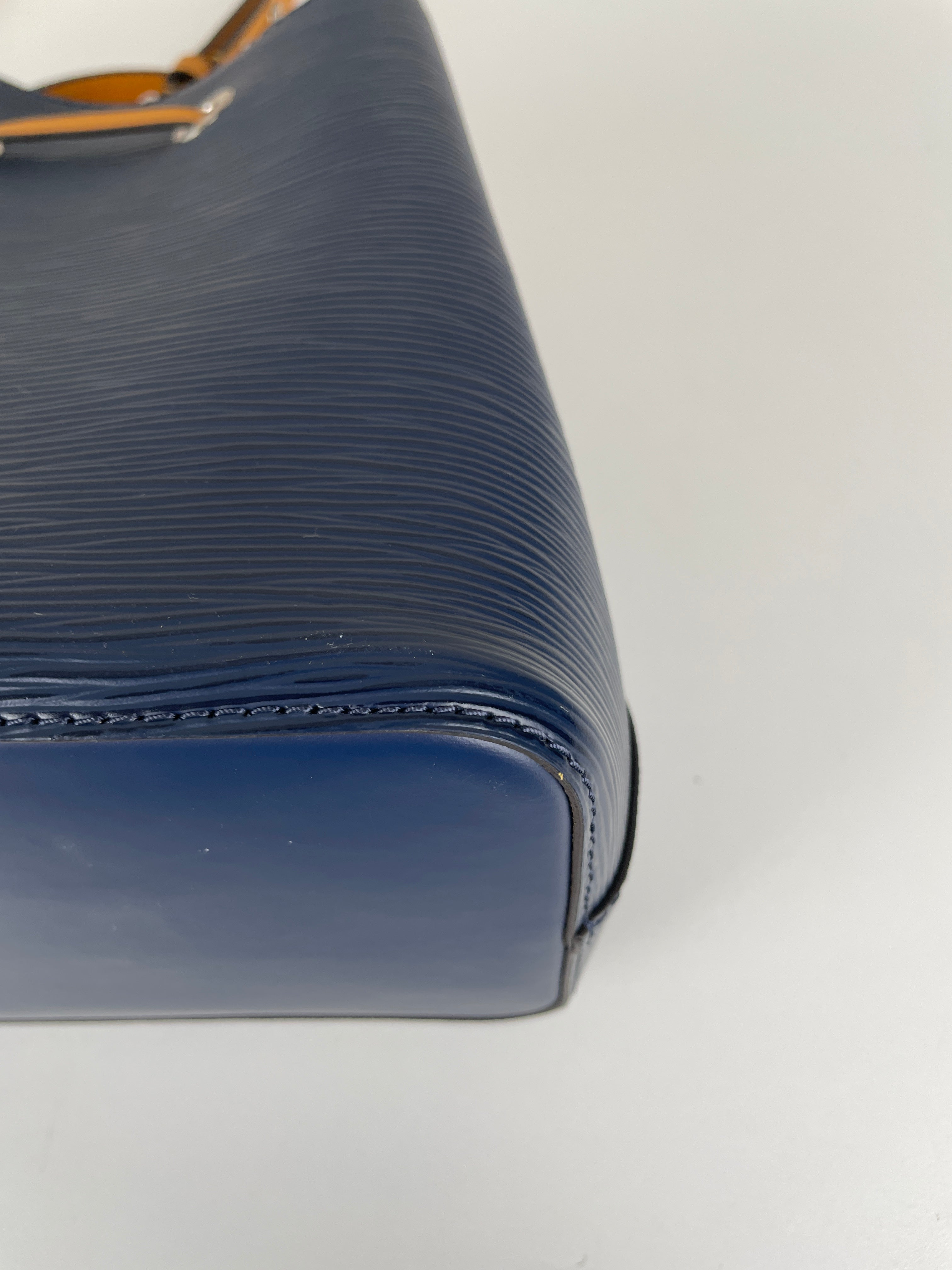 Louis Vuitton Néo Noé bicolor epi leather – bamluxurystore