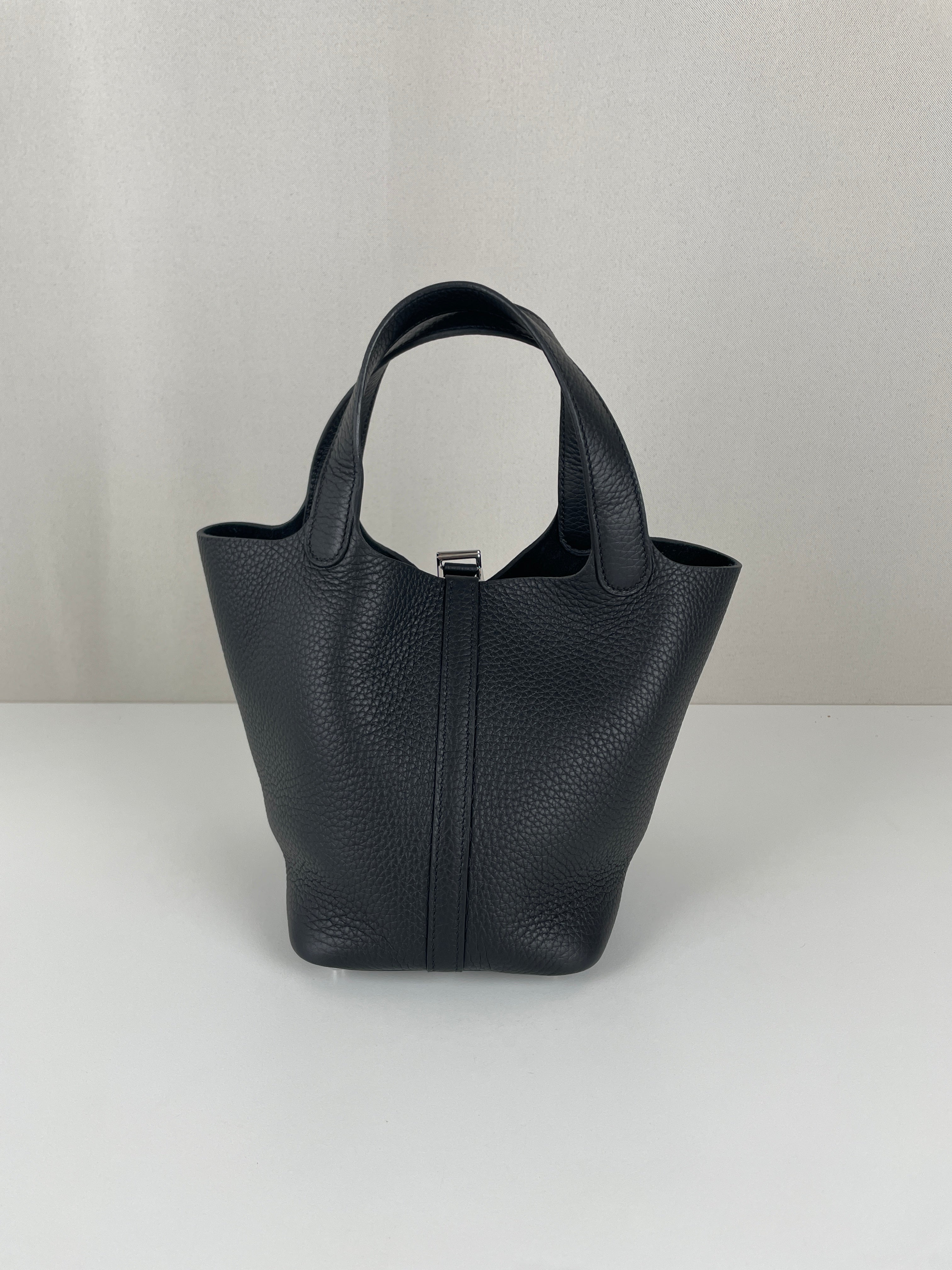 Hermès Picotin 18 Black Leather Excellent condition as new