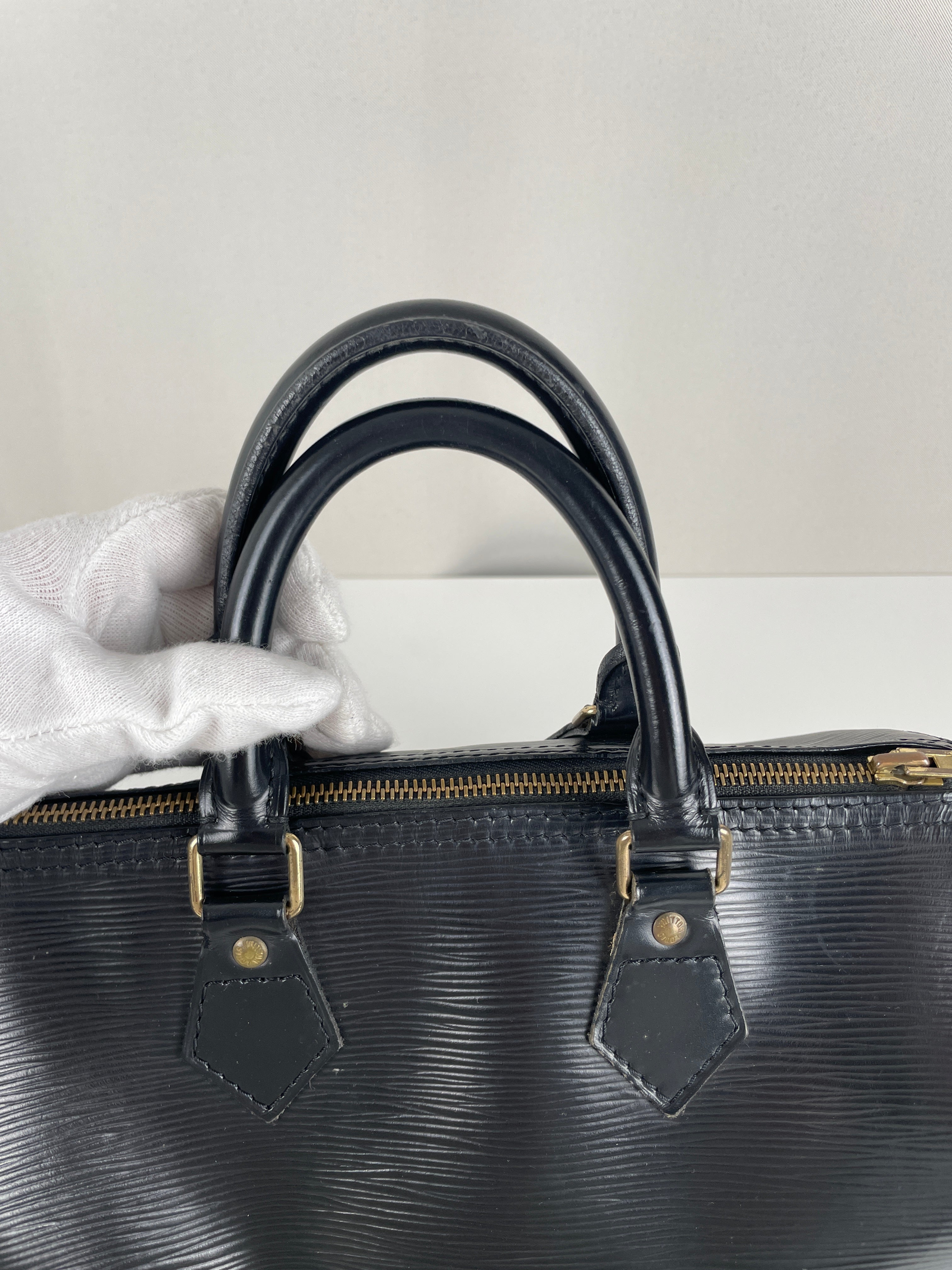 バッグ Speedy 50 epi leather Speedy 25 black epi leather Louis Vuitton – bamluxurystore