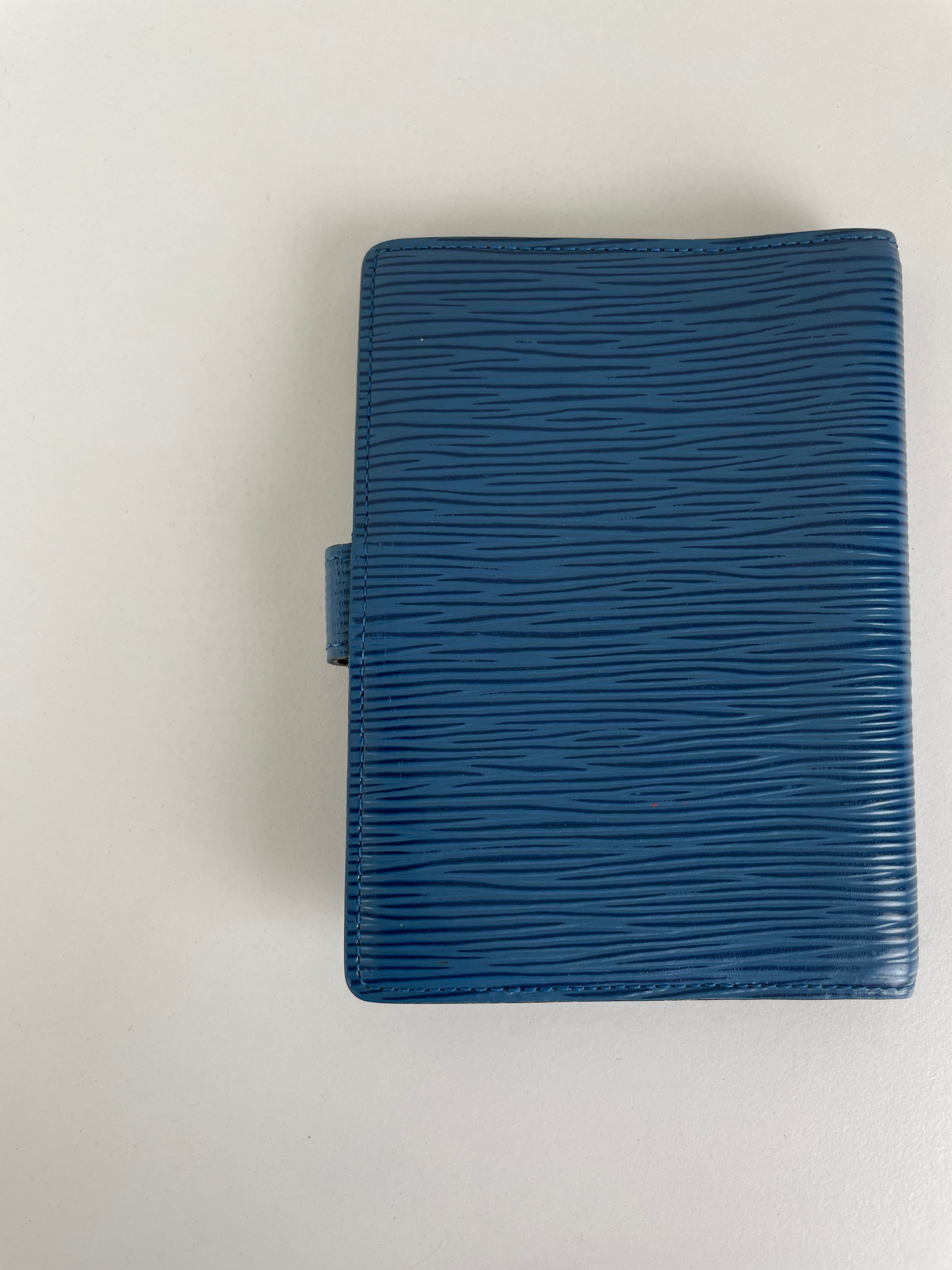 Louis Vuitton　 青　 エピ　スケジュール帳 Louis Vuitton Agenda PM blue epi leather – bamluxurystore