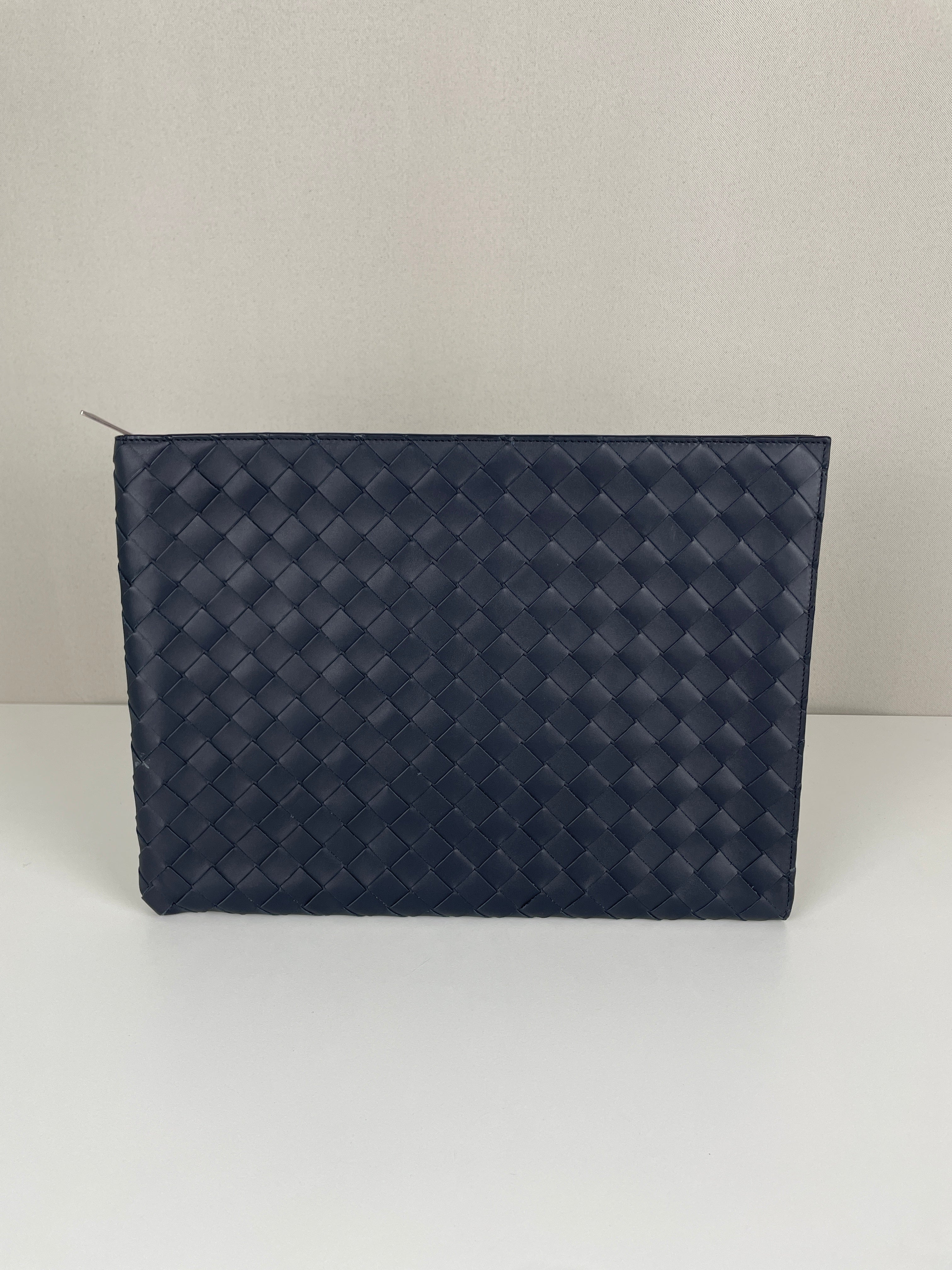 Bottega Veneta ダークブルー ケース Bottega Veneta pouch document navy blue intrecciato leather