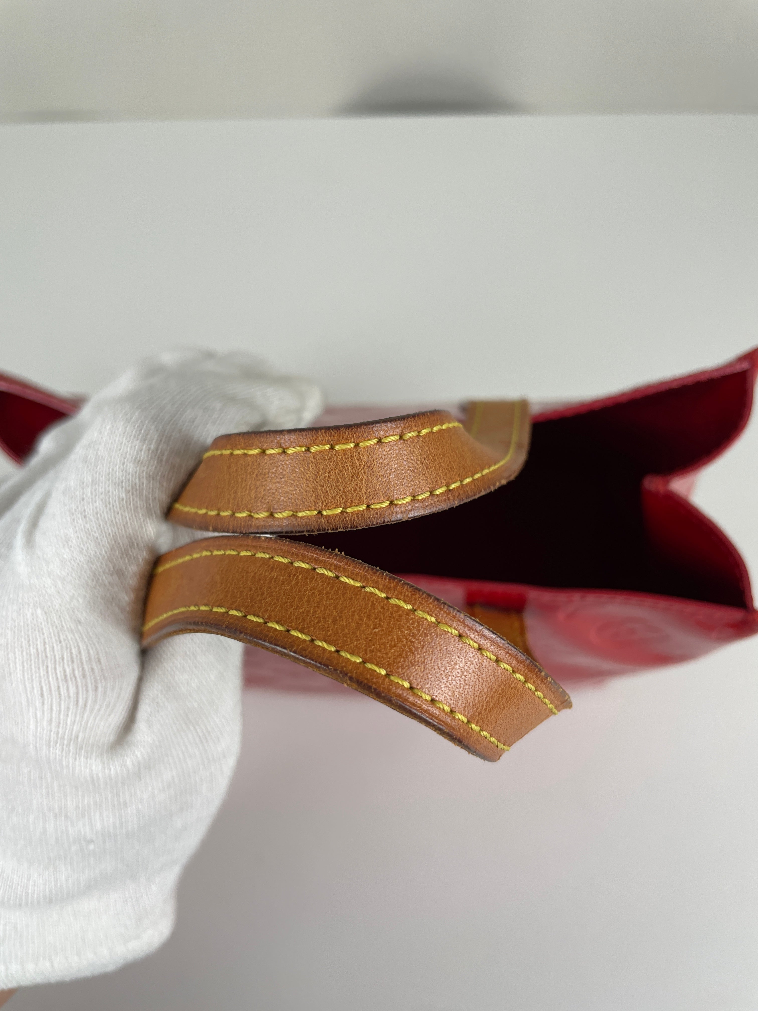Louis Vuitton reade red patent leather – bamluxurystore