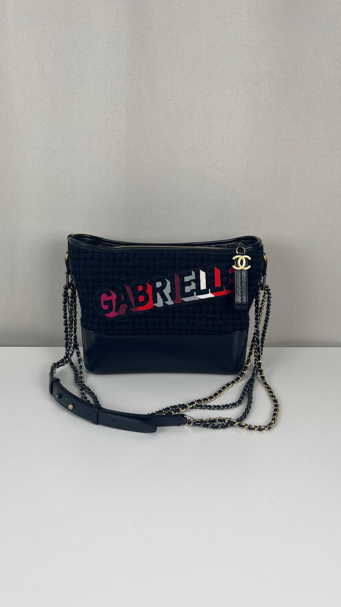 Sac Chanel Gabrielle édition limitée en tweed bleu et cuir