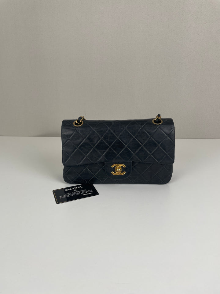 Évolution des données de prix de Chanel Timeless, investissement dans Bam Luxury Store