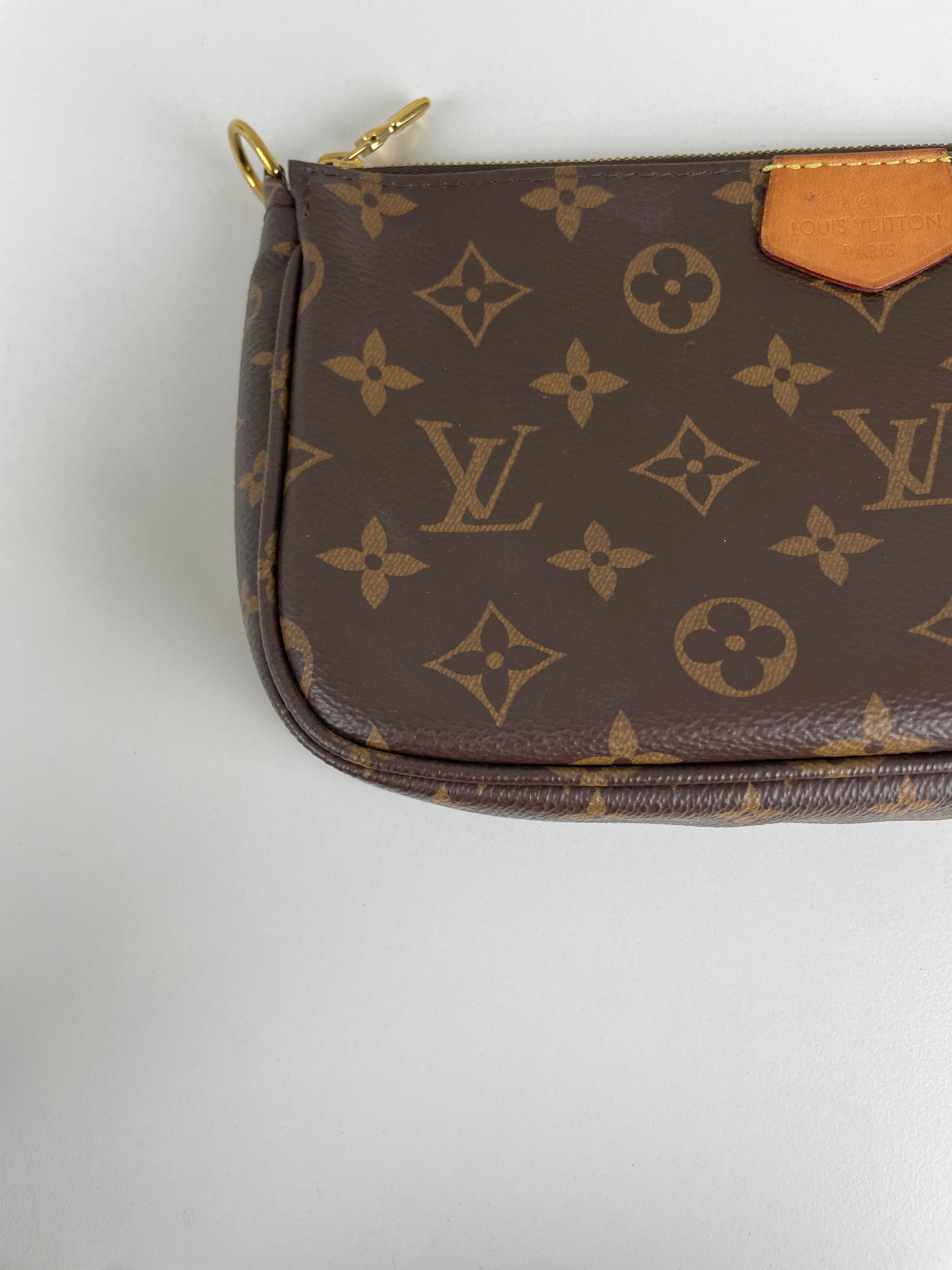 Louis Vuitton Multi Pochette green strap – bamluxurystore