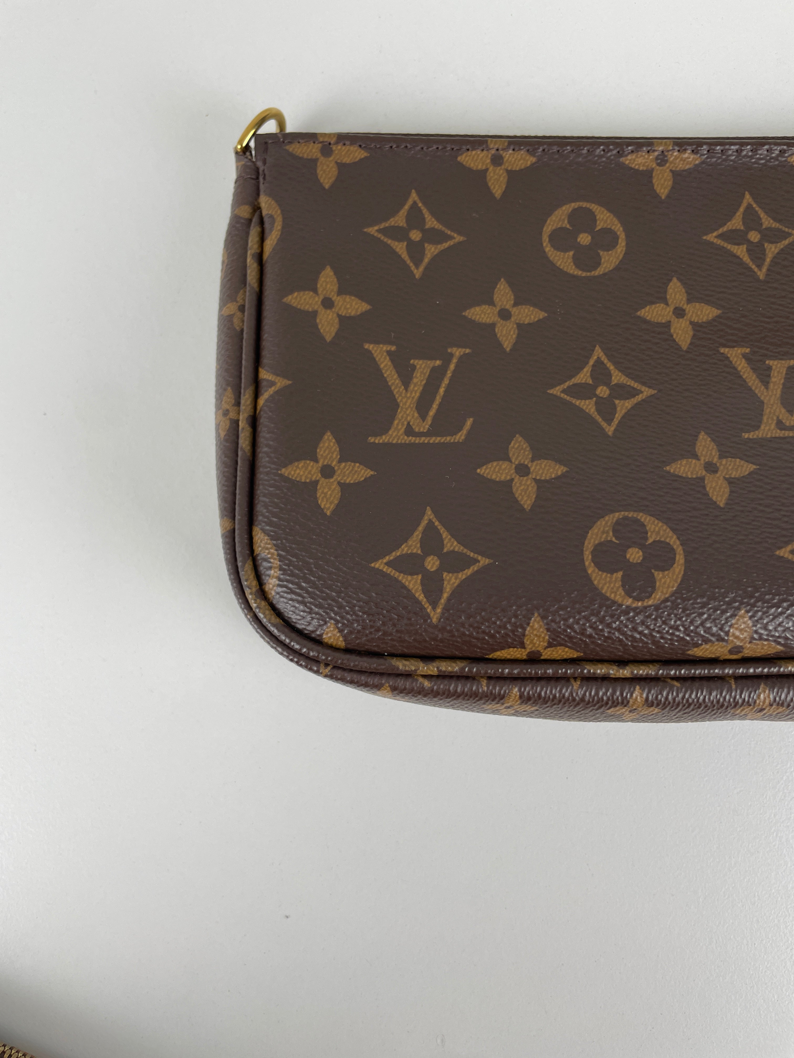 Louis Vuitton Multi Pochette green strap – bamluxurystore